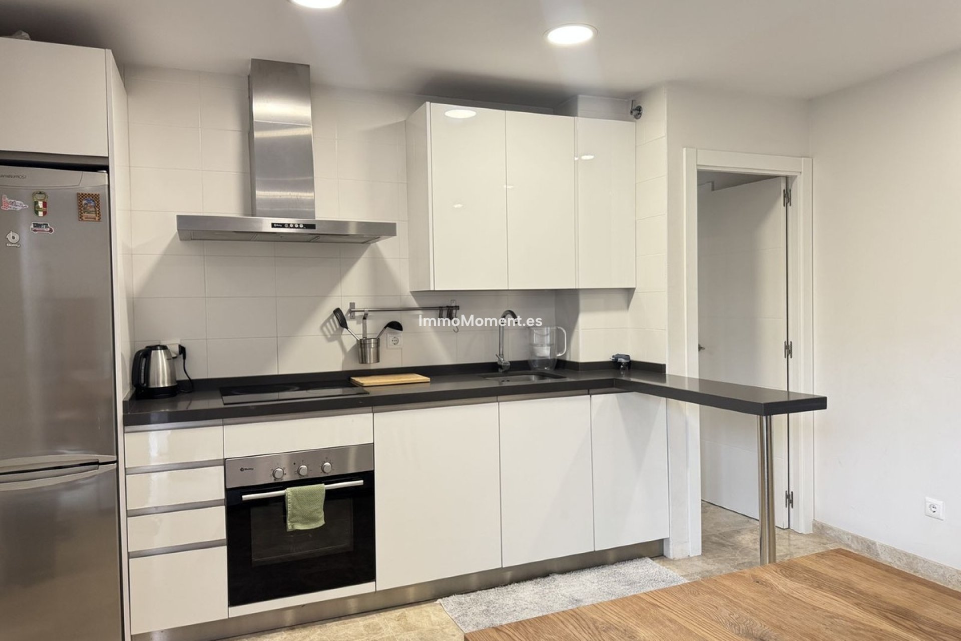 Resale - Apartment - Marbella - Nueva Andalucía