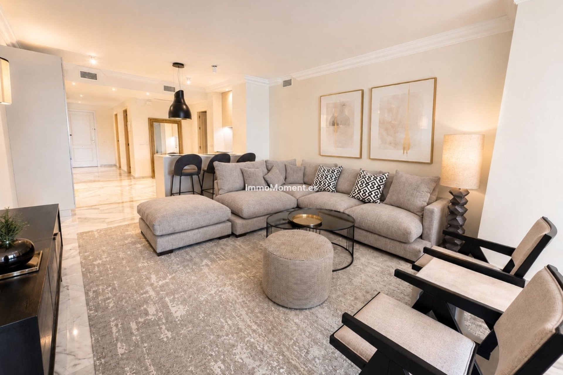 Resale - Apartment - Marbella - Nueva Andalucía