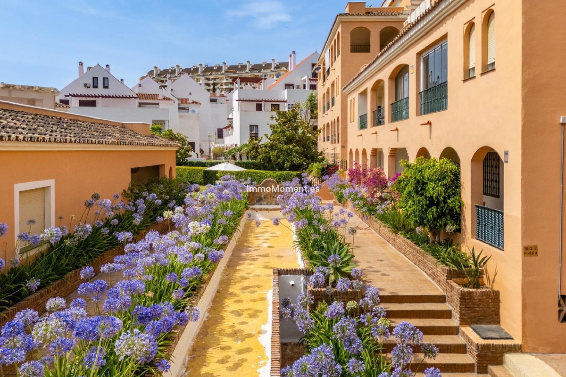 Resale - Apartment - Marbella - Nueva Andalucía