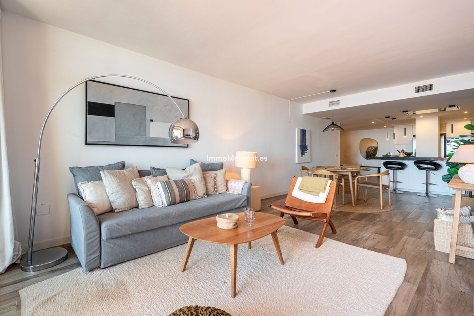 Resale - Apartment - Marbella - Nueva Andalucía