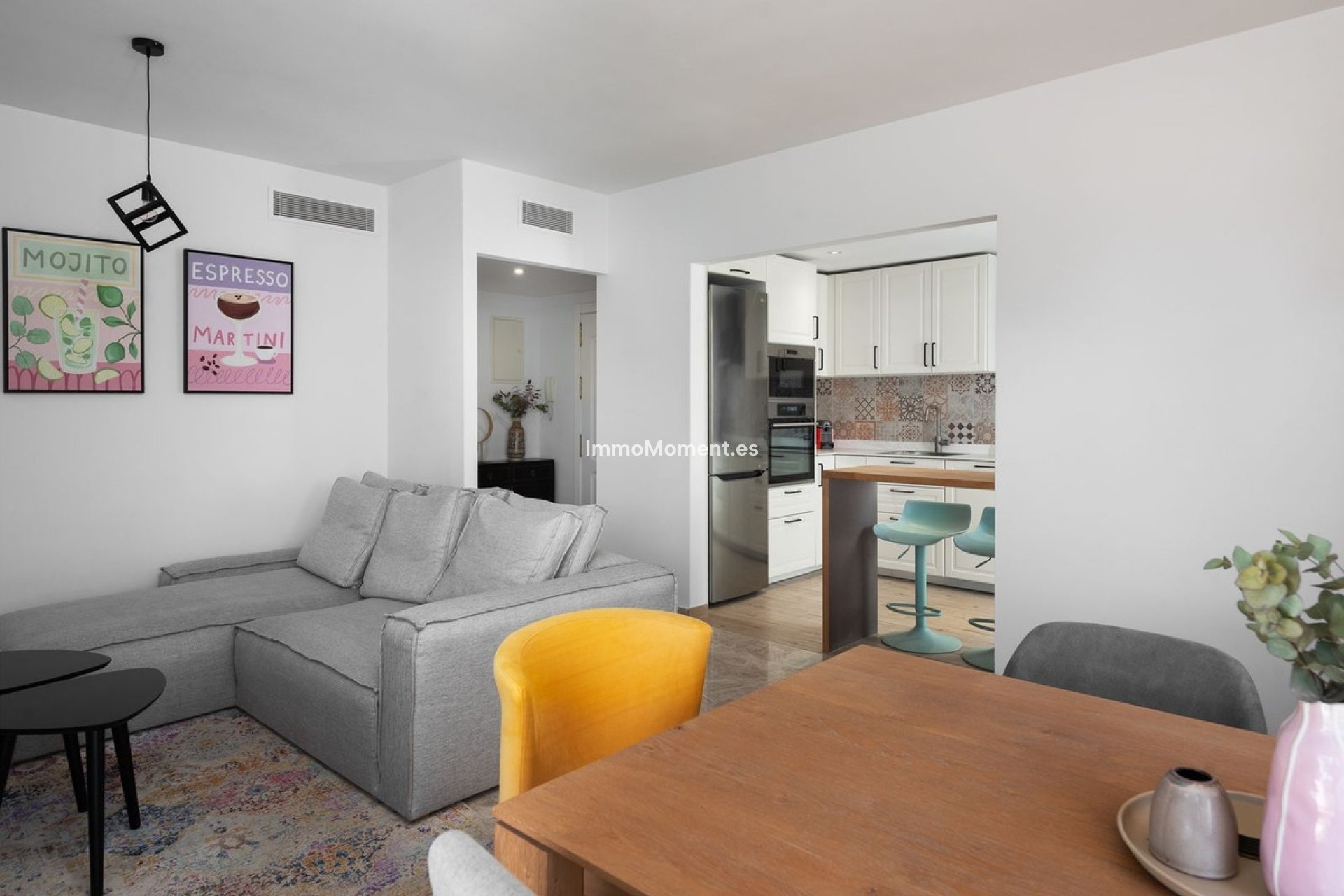 Resale - Apartment - Marbella - Nueva Andalucía