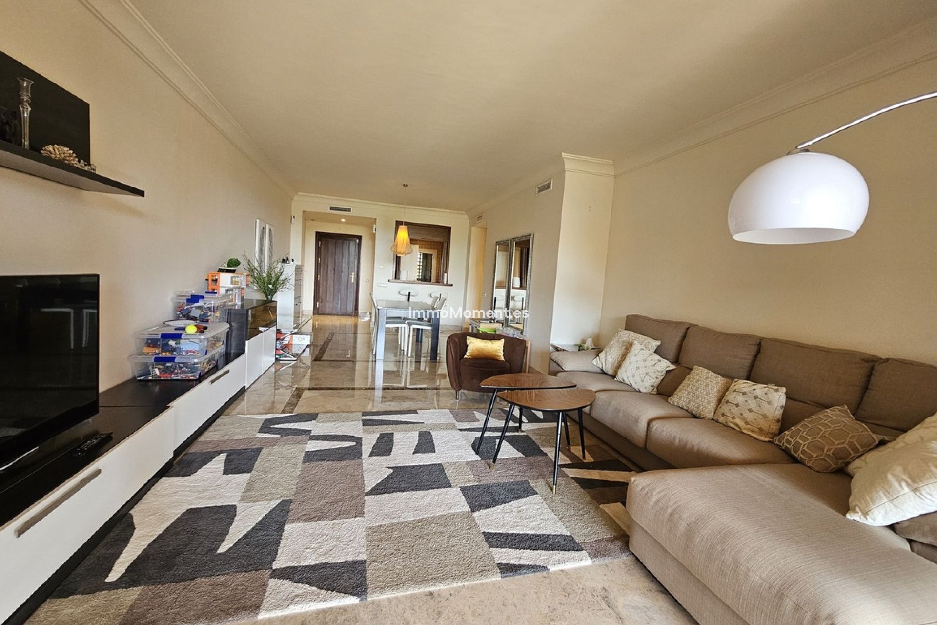 Resale - Apartment - Marbella - Nueva Andalucía