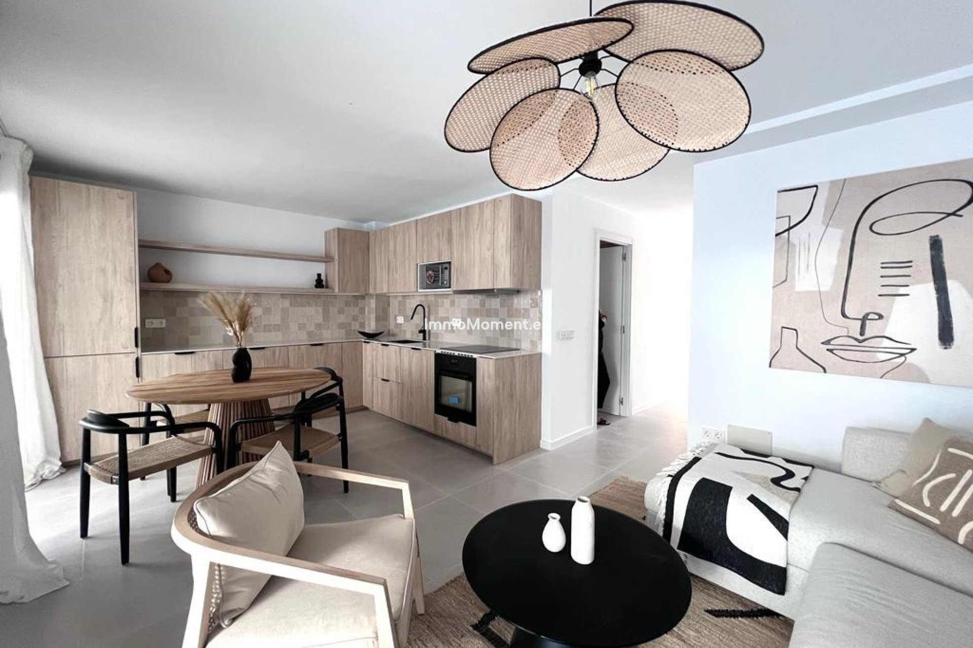 Resale - Apartment - Marbella - Nueva Andalucía