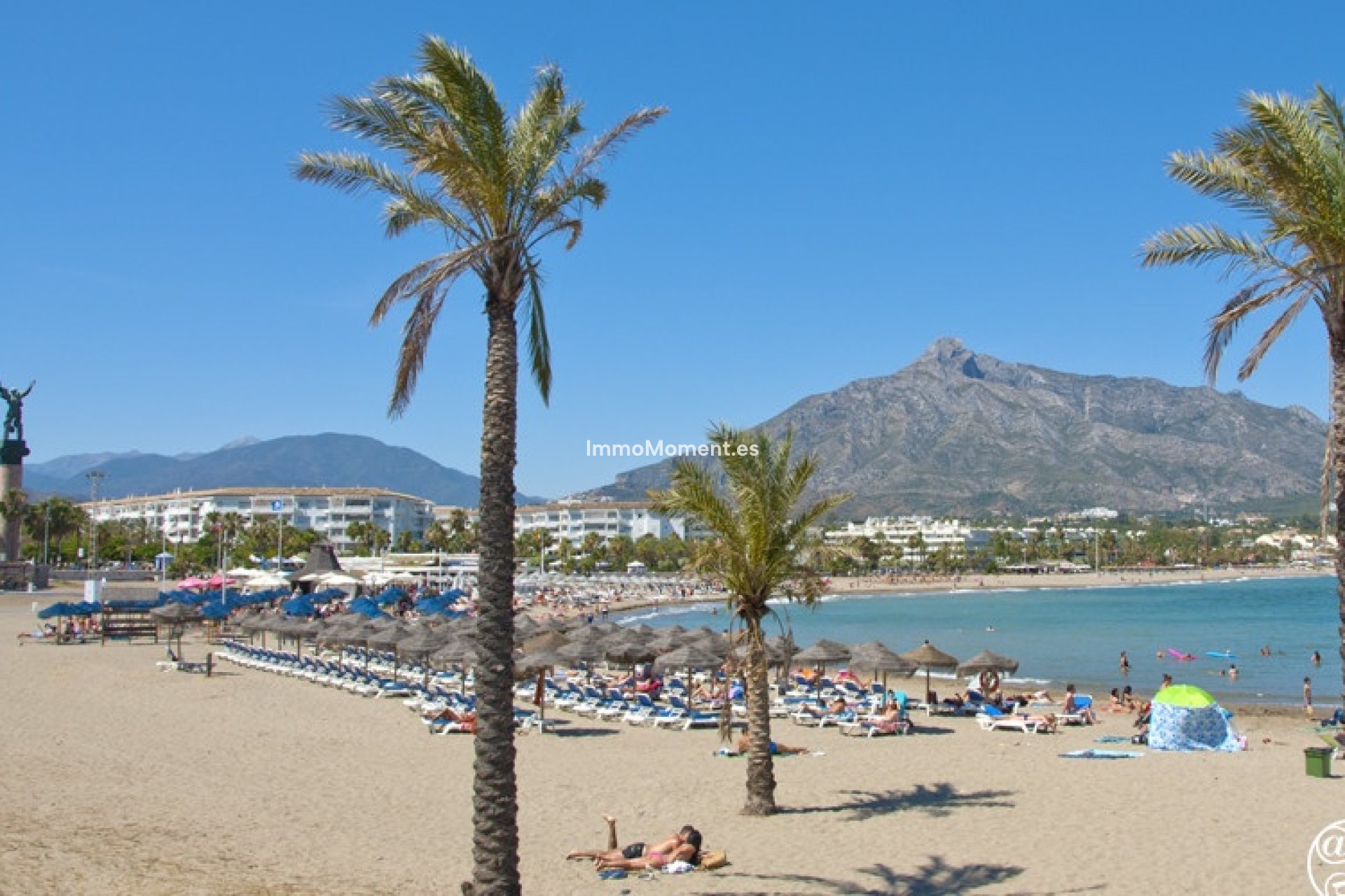Resale - Apartment - Marbella - Nueva Andalucía