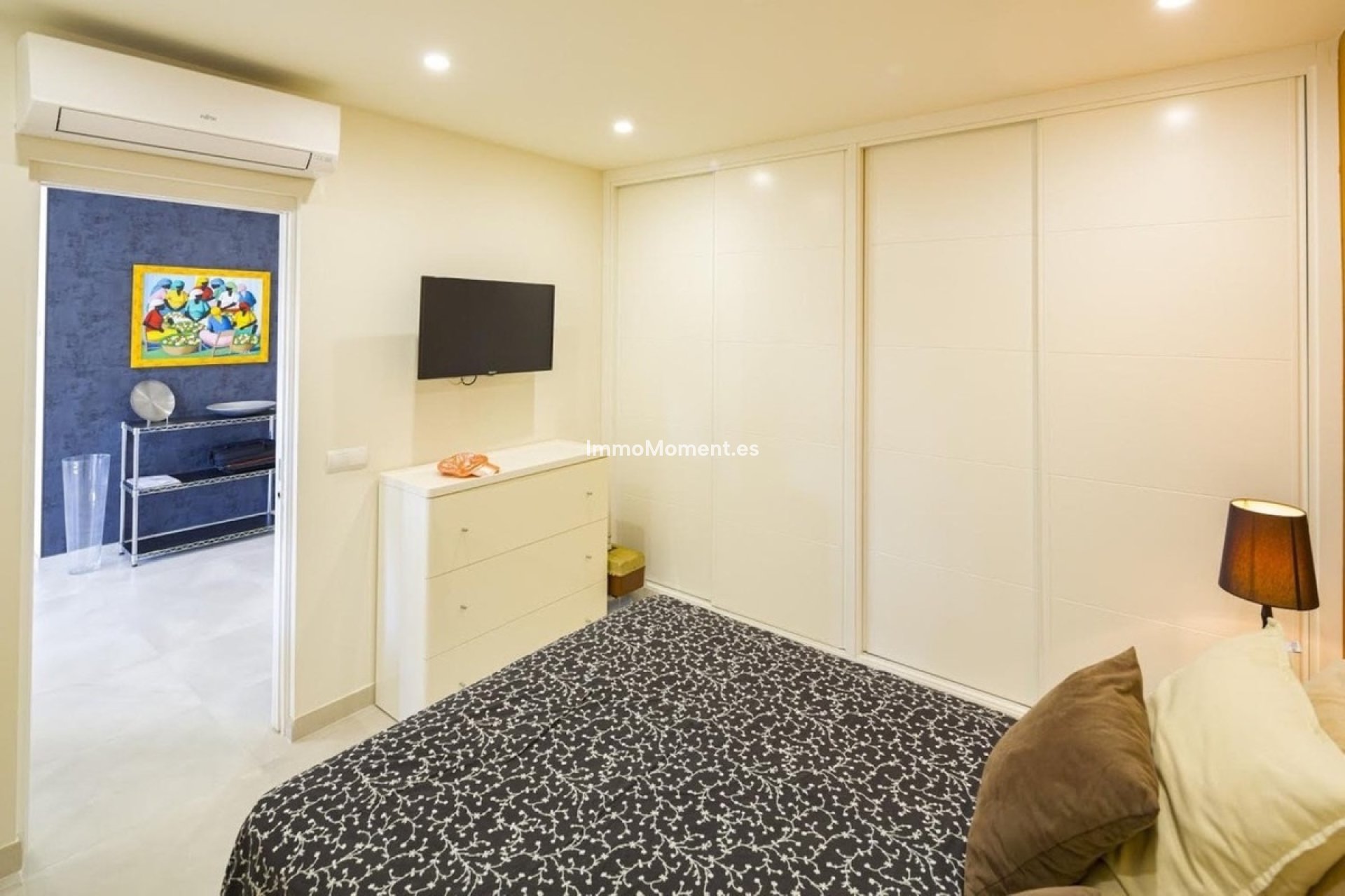 Resale - Apartment - Marbella - Nueva Andalucía