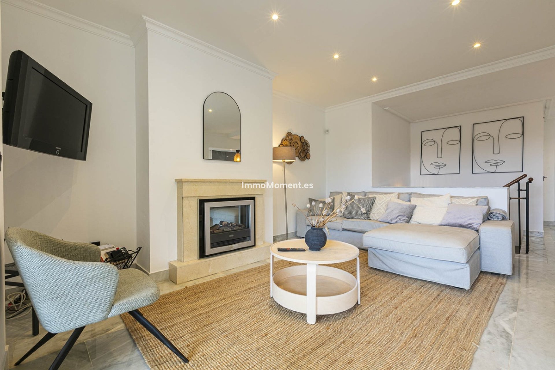 Resale - Apartment - Marbella - Nueva Andalucía