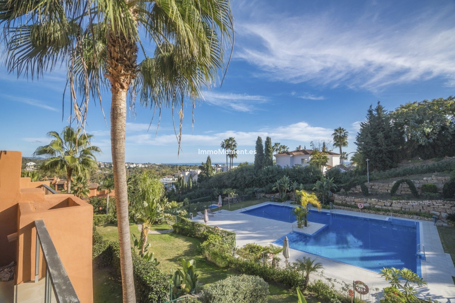 Resale - Apartment - Marbella - Nueva Andalucía