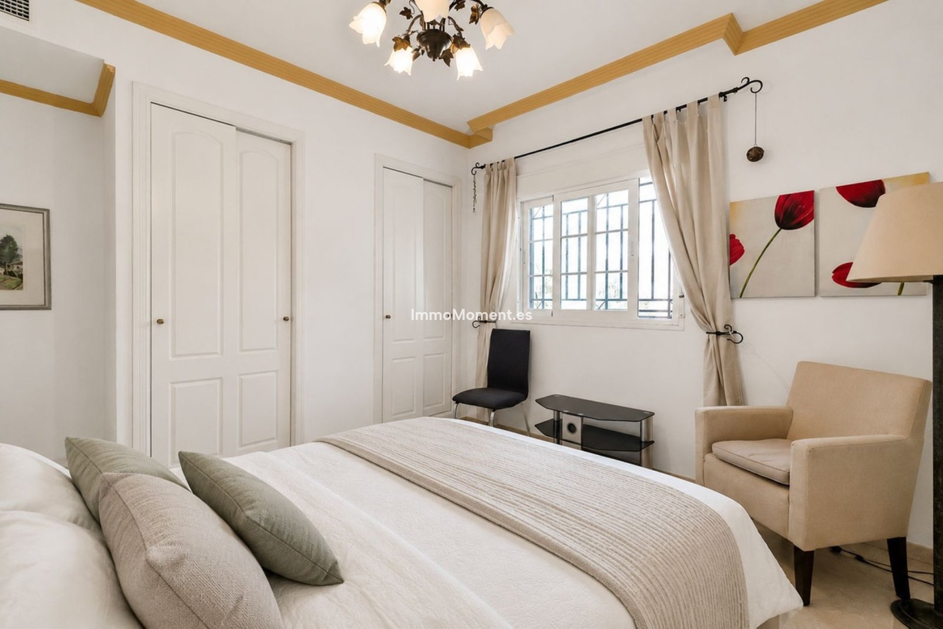 Resale - Apartment - Marbella - Nueva Andalucía