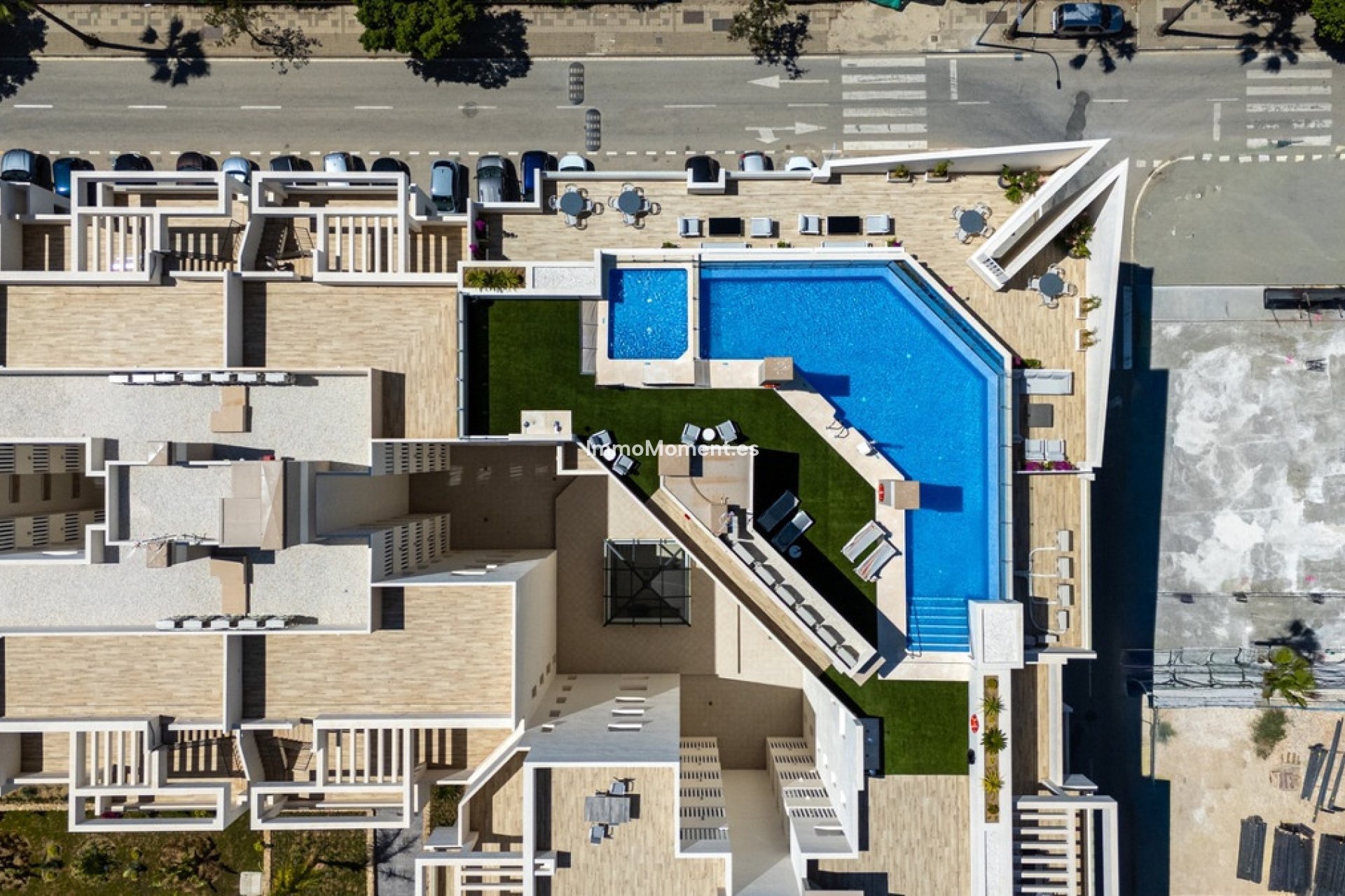 Resale - Apartment - Marbella - Nueva Andalucía