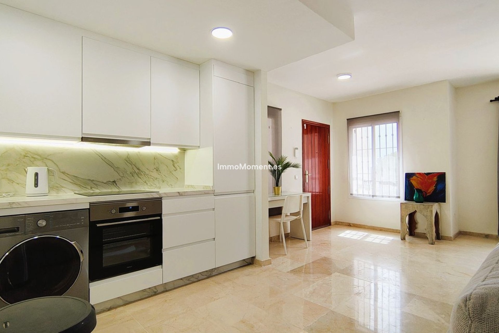Resale - Apartment - Marbella - Nueva Andalucía
