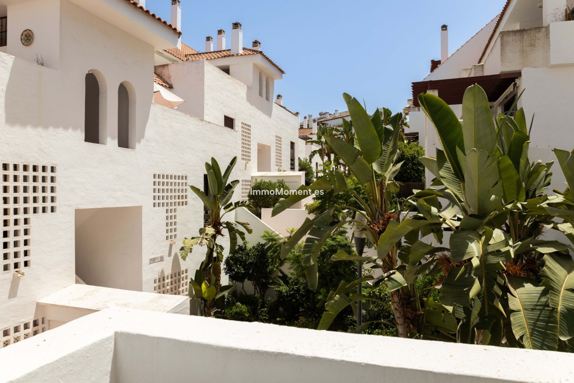 Resale - Apartment - Marbella - Nueva Andalucía