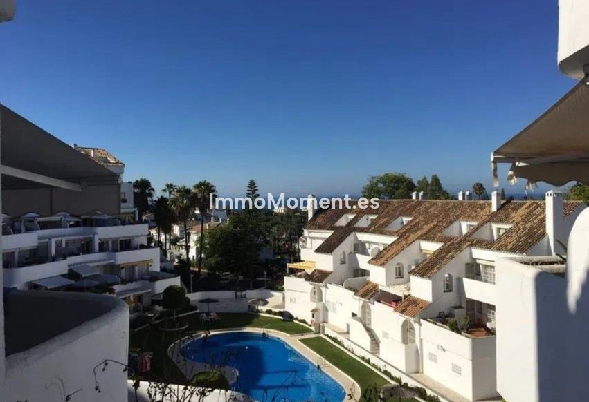 Resale - Apartment - Marbella - Nueva Andalucía