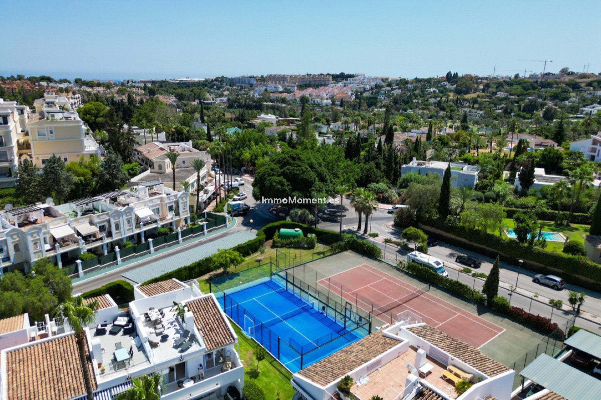 Resale - Apartment - Marbella - Nueva Andalucía