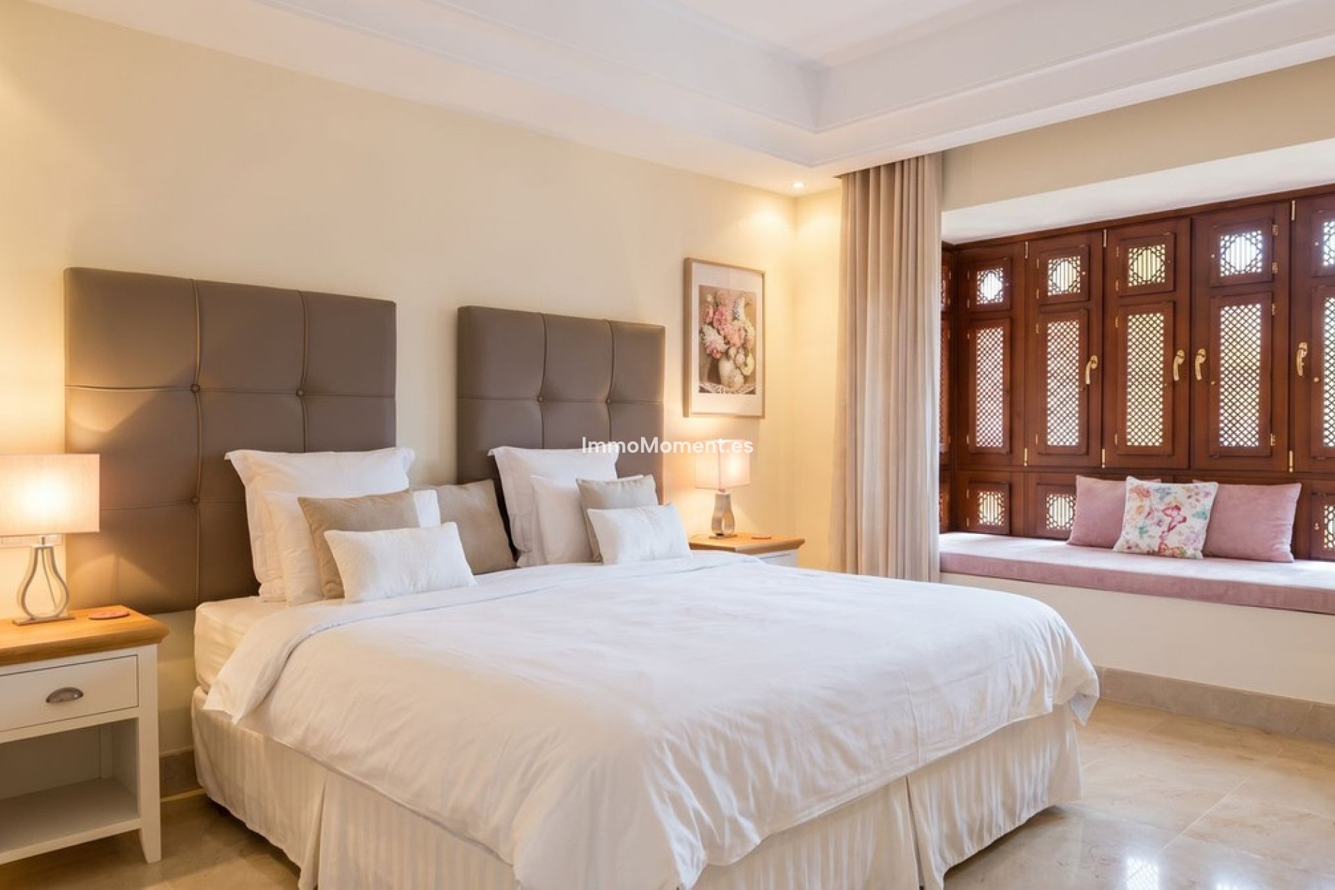 Resale - Apartment - Marbella - Nueva Andalucía