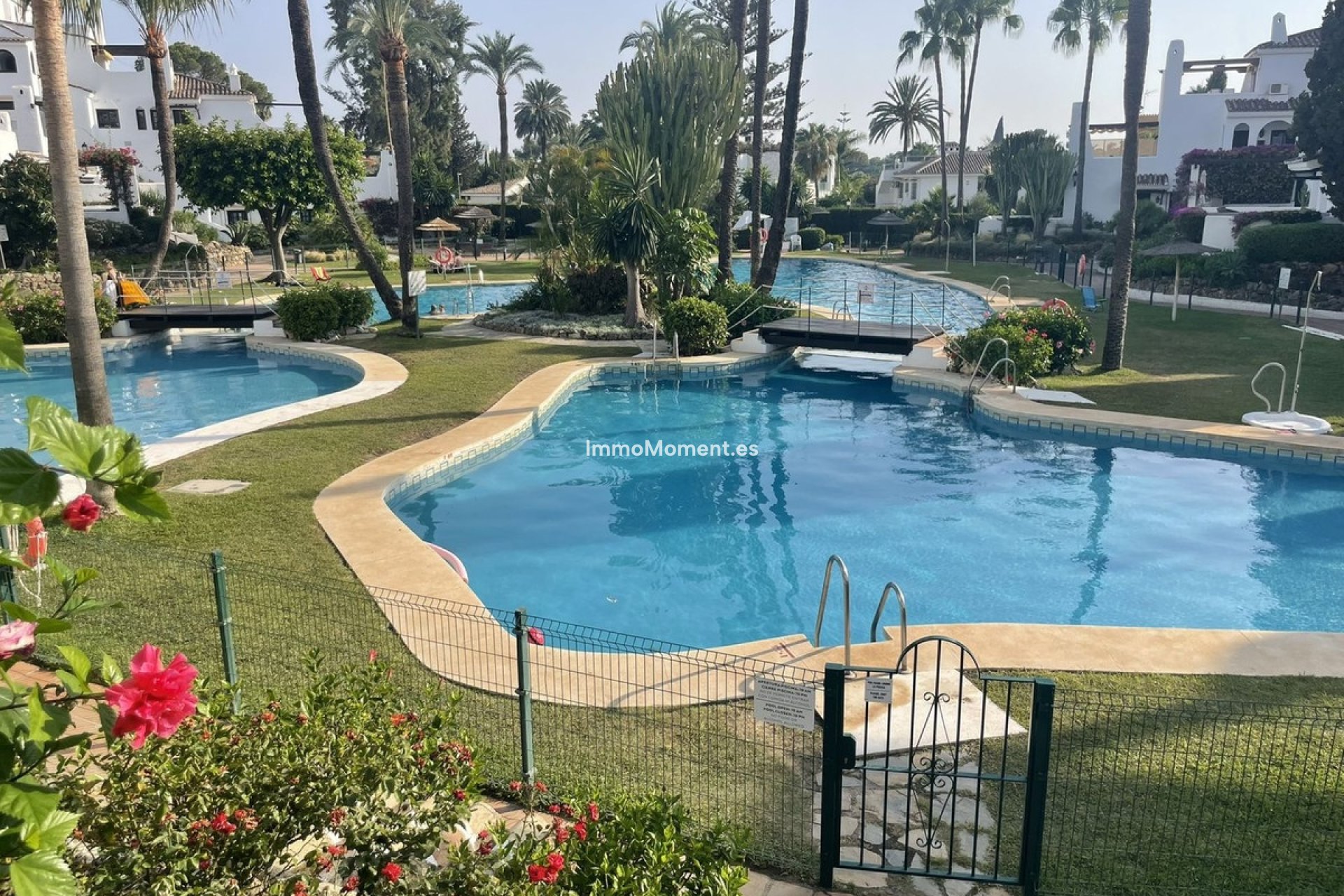 Resale - Apartment - Marbella - Nueva Andalucía