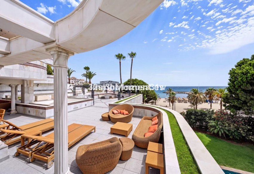 Resale - Apartment - Marbella - Puerto Banús