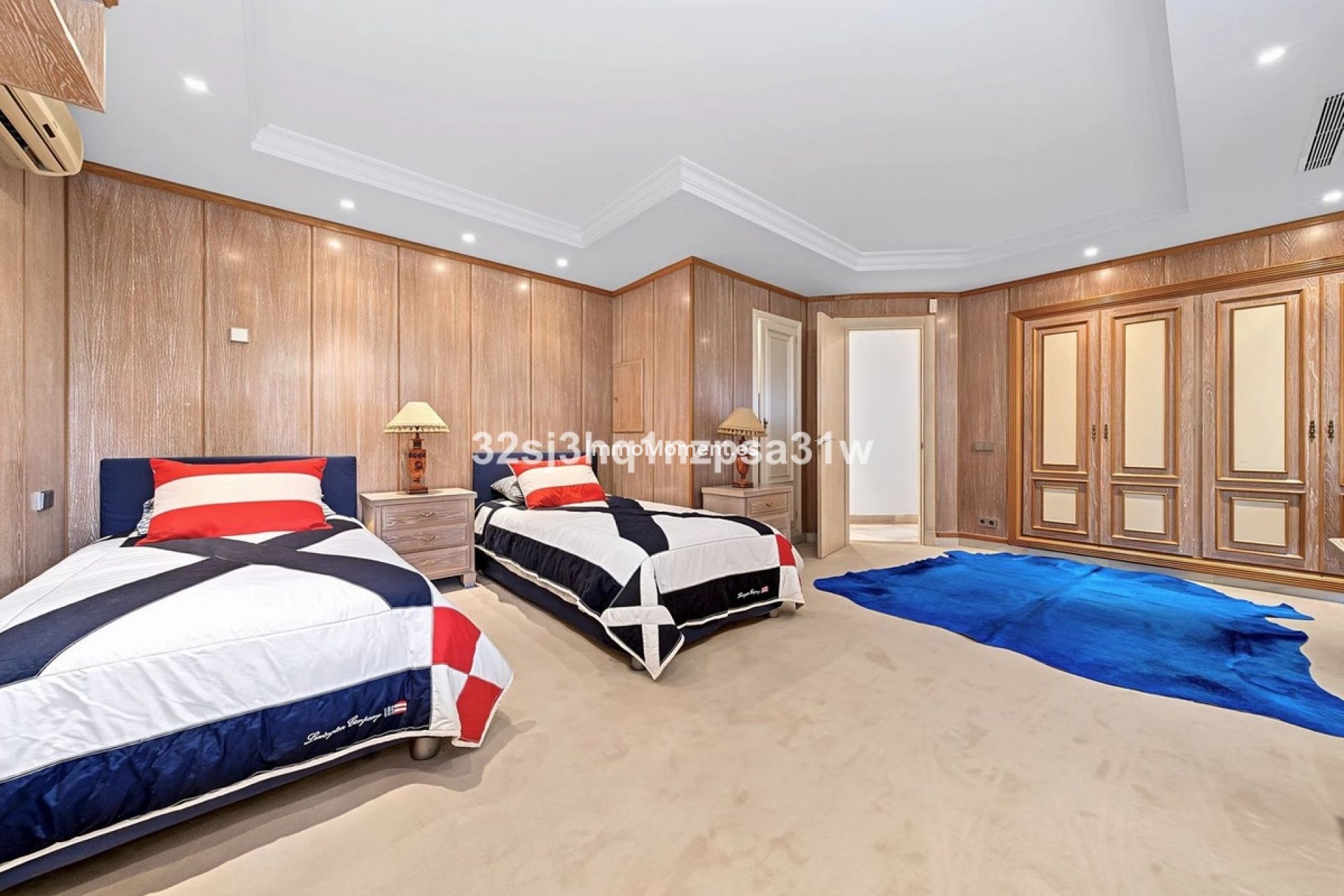 Resale - Apartment - Marbella - Puerto Banús