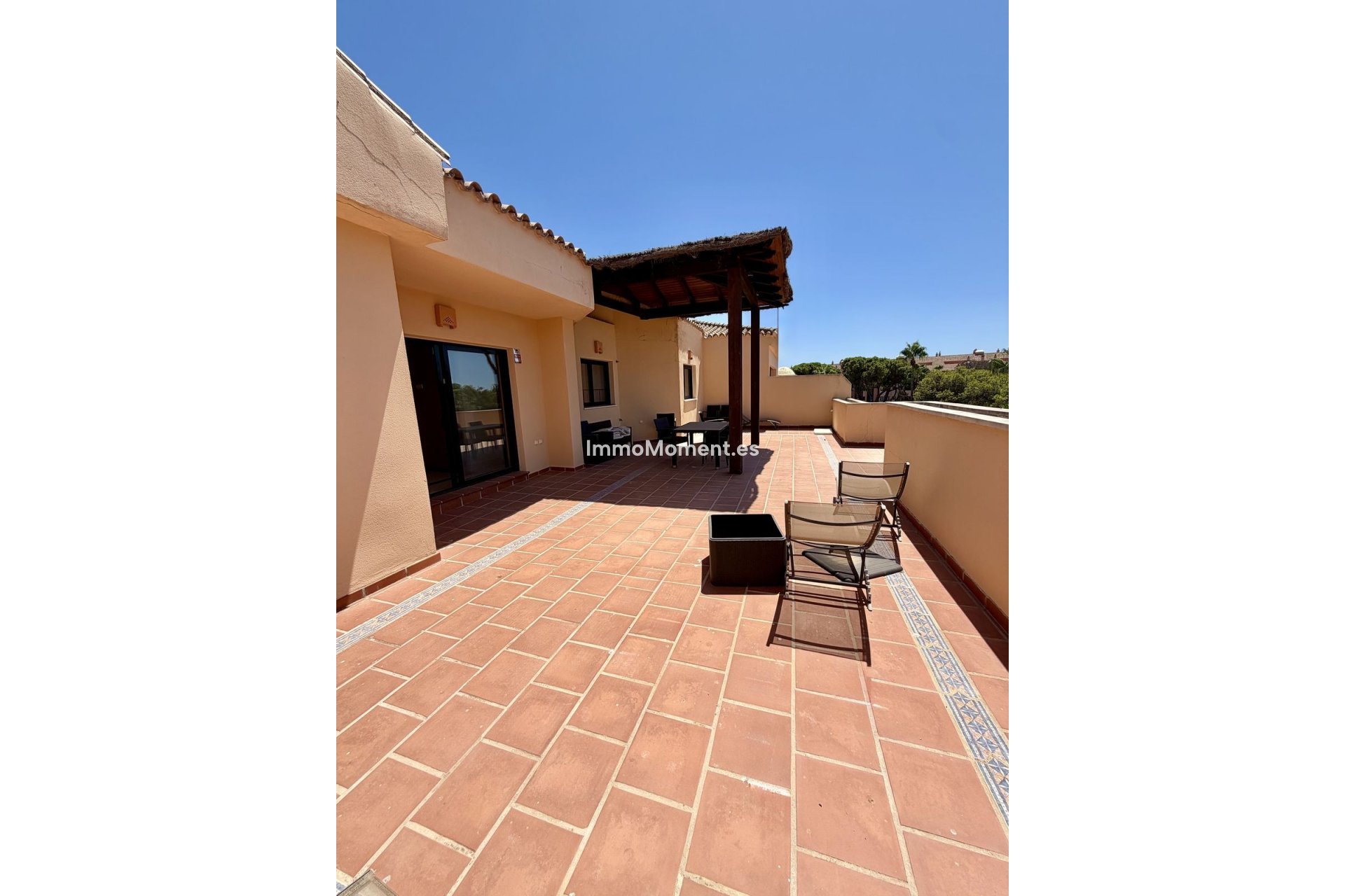 Resale - Apartment - Marbella - Puerto Banús