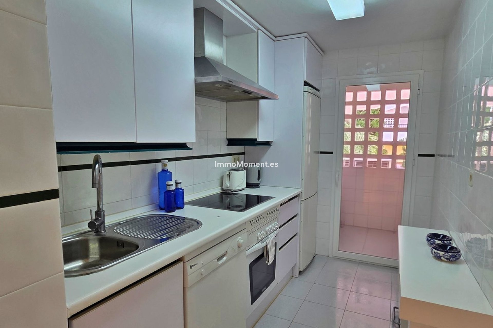 Resale - Apartment - Marbella - Puerto Banús