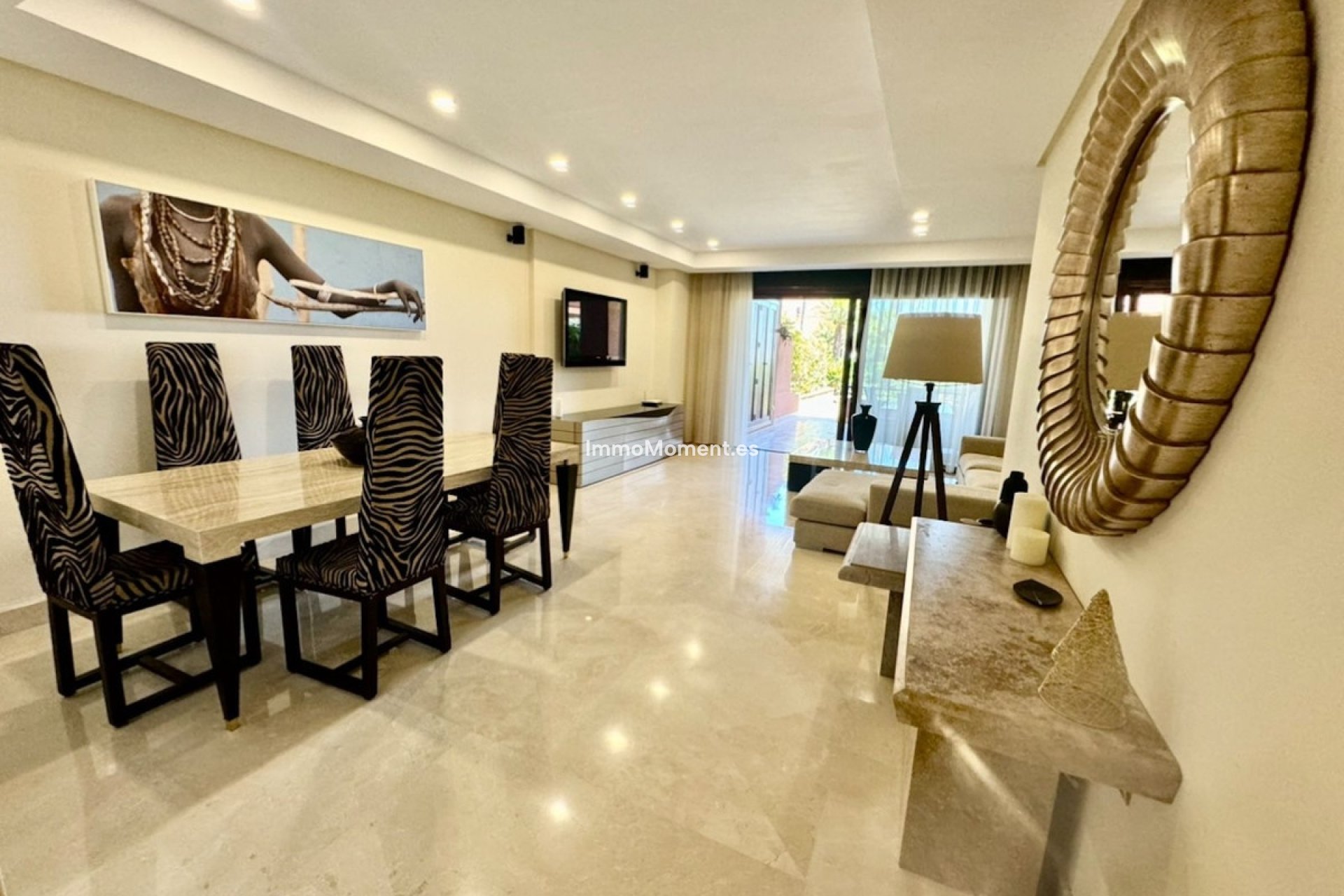 Resale - Apartment - Marbella - Puerto Banús