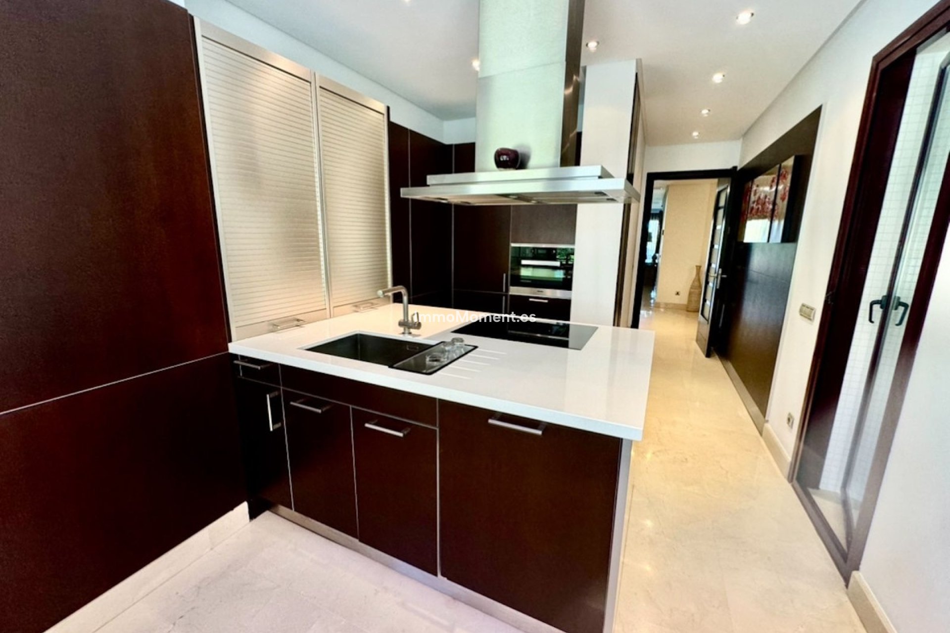 Resale - Apartment - Marbella - Puerto Banús