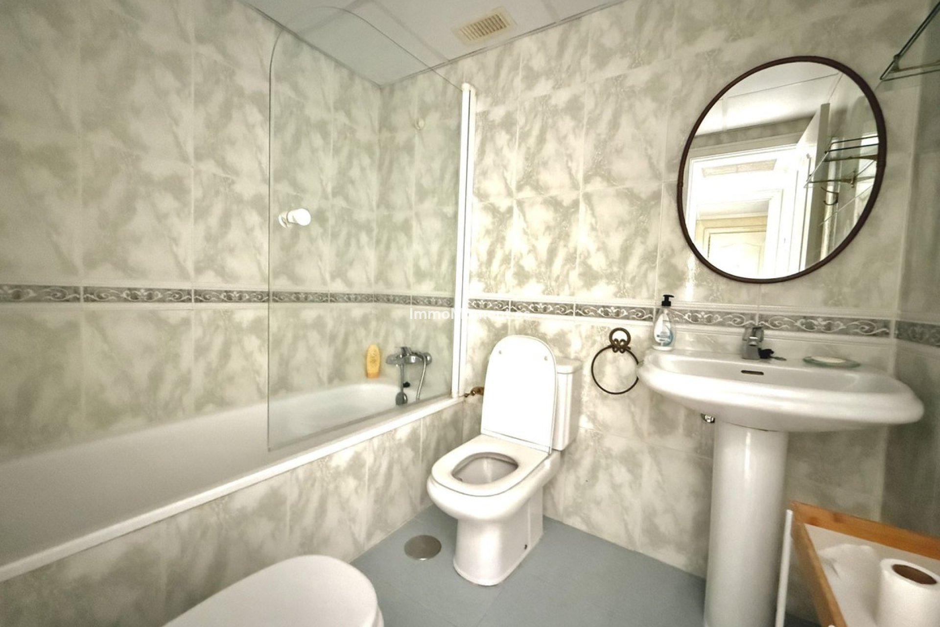 Resale - Apartment - Marbella - Puerto Banús