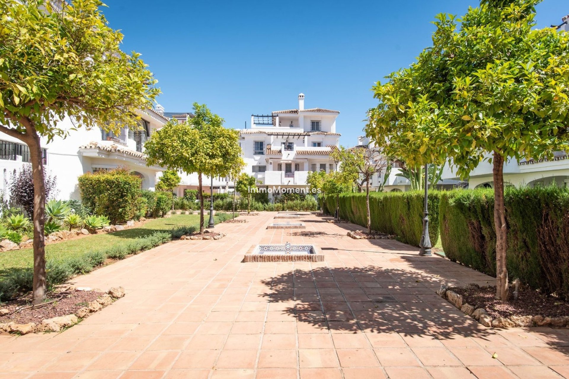 Resale - Apartment - Marbella - Puerto Banús