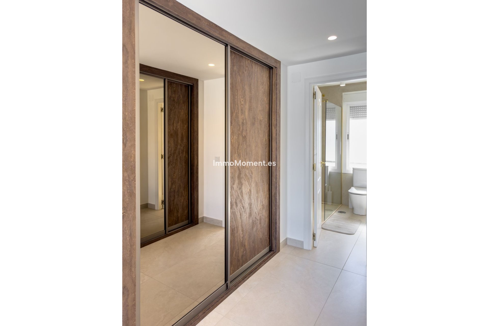 Resale - Apartment - Marbella - Puerto Banús