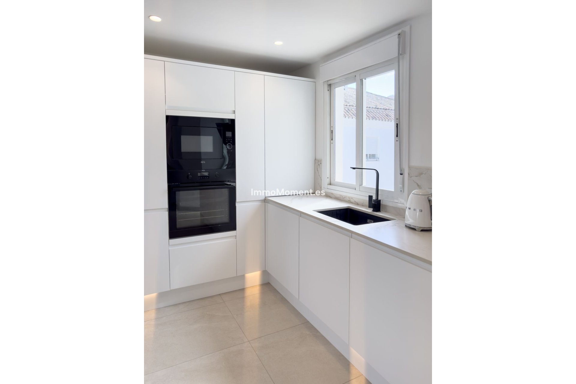 Resale - Apartment - Marbella - Puerto Banús