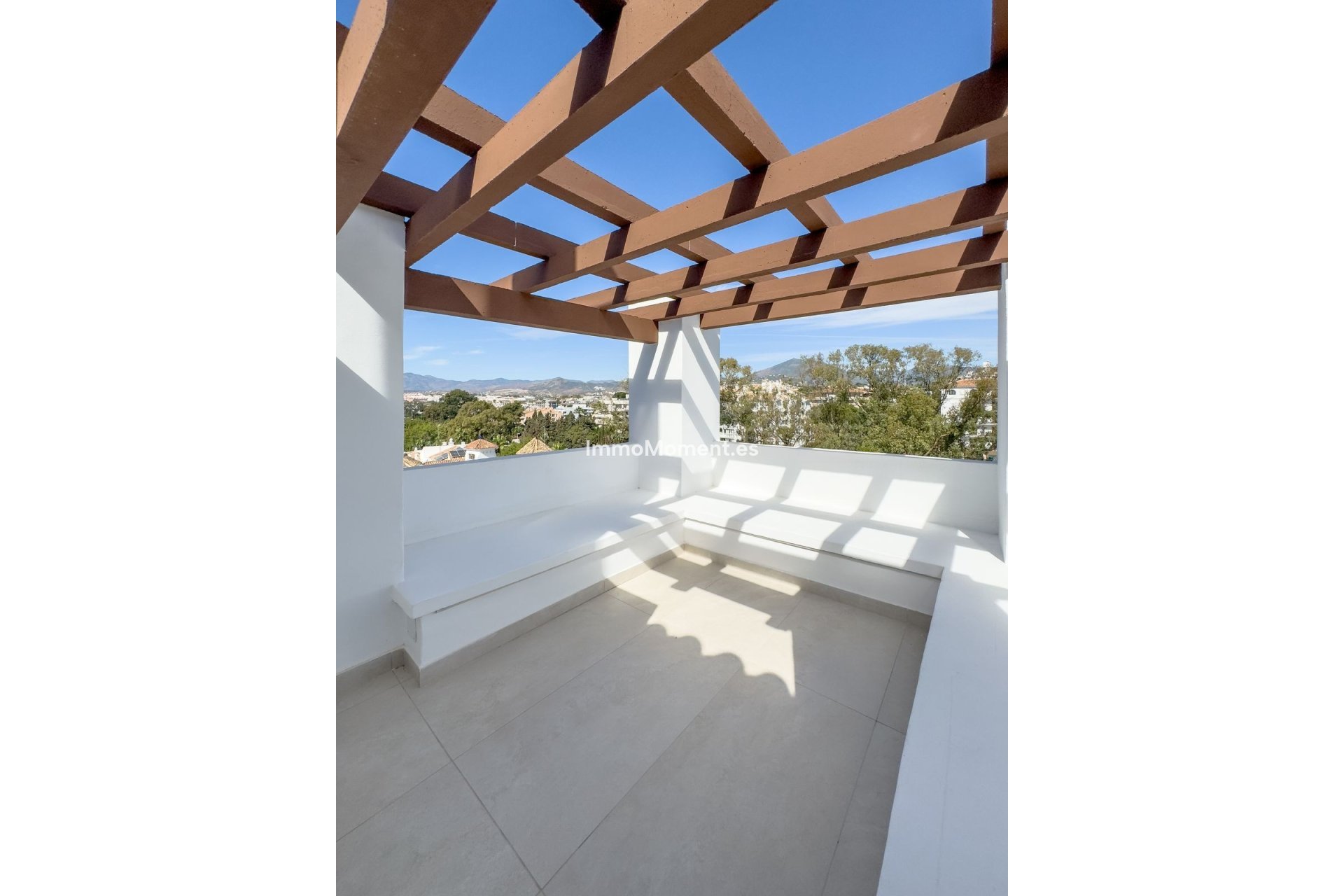 Resale - Apartment - Marbella - Puerto Banús