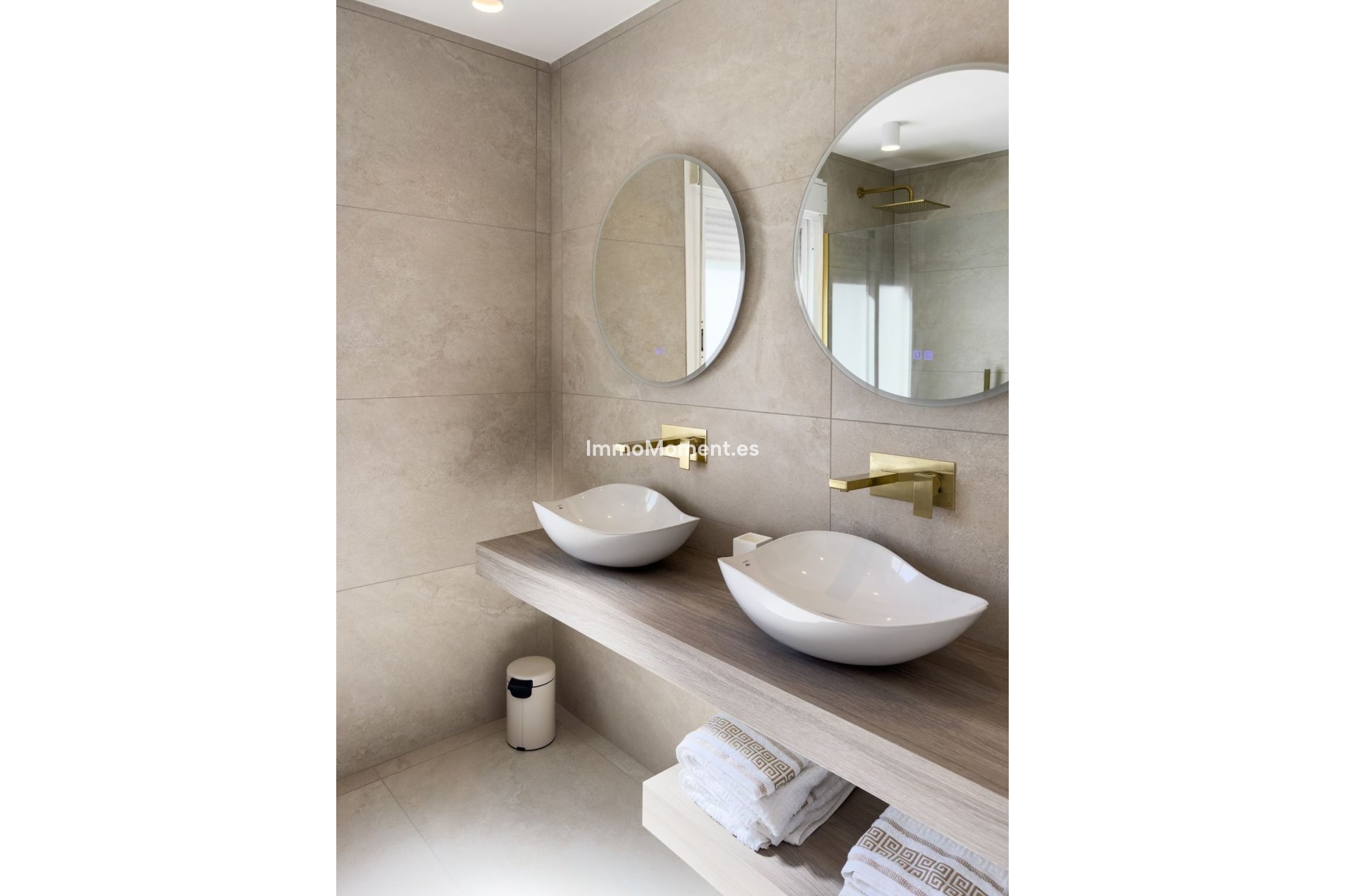 Resale - Apartment - Marbella - Puerto Banús