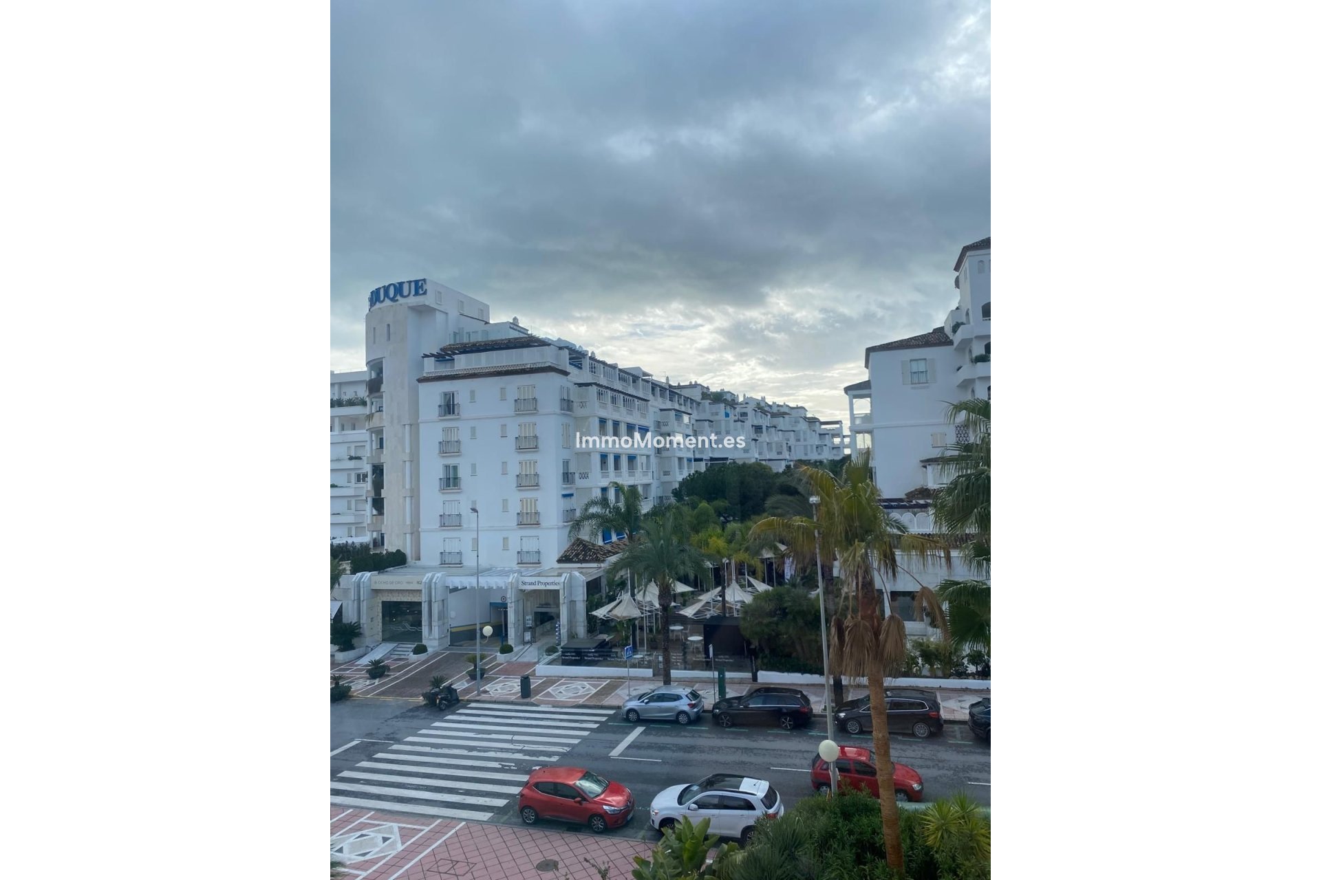 Resale - Apartment - Marbella - Puerto Banús