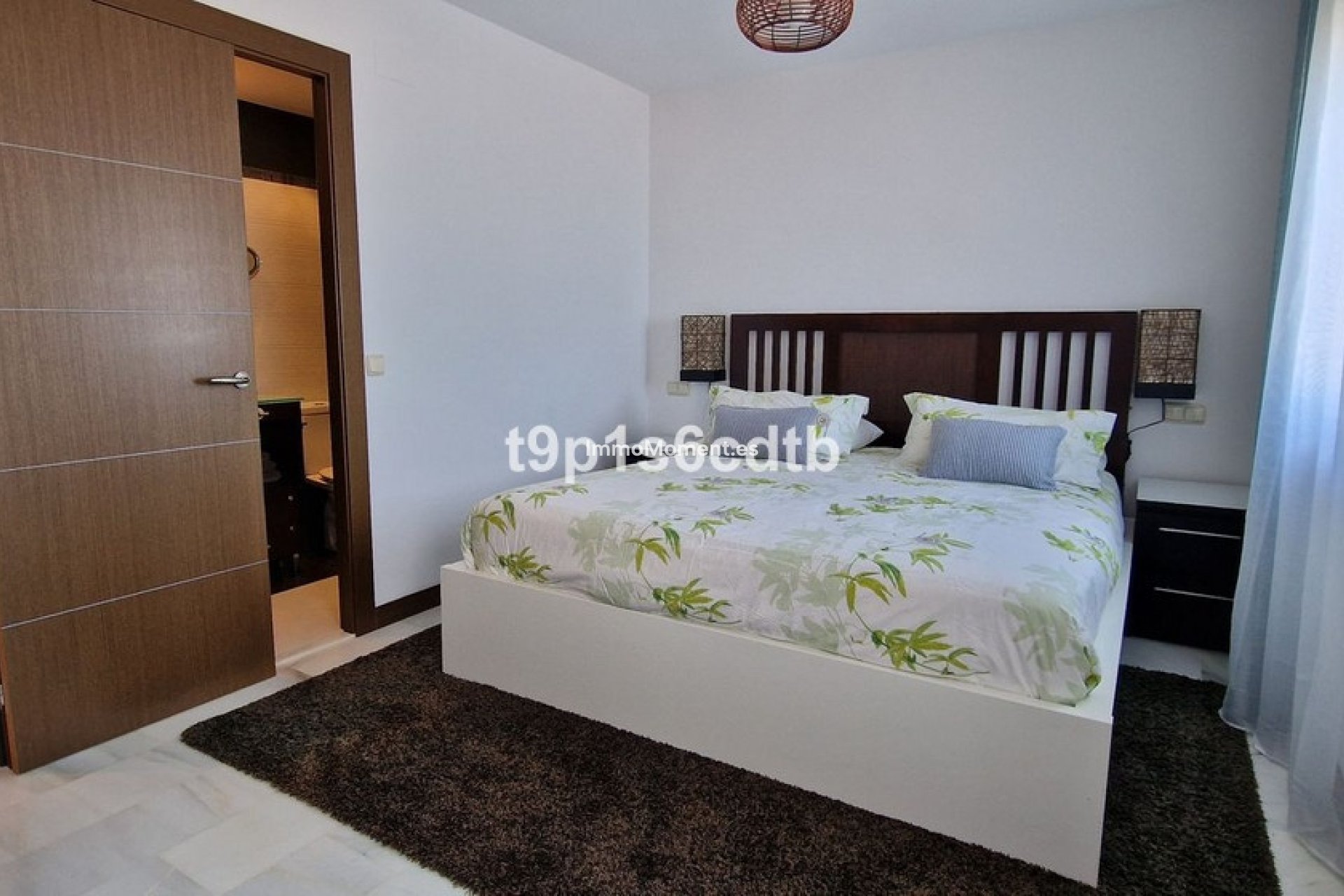 Resale - Apartment - Marbella - Puerto Banús