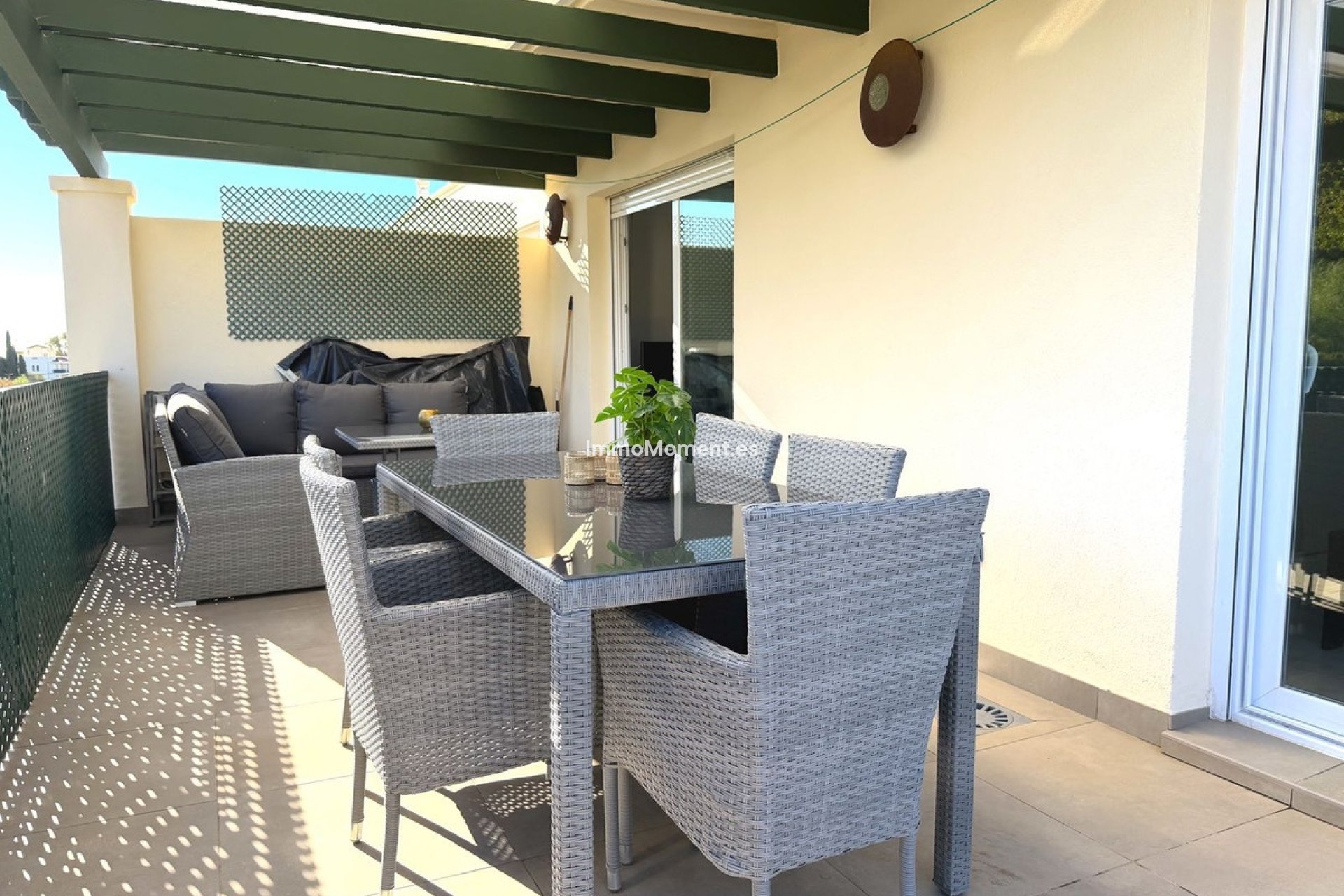 Resale - Apartment - Marbella - Puerto Banús