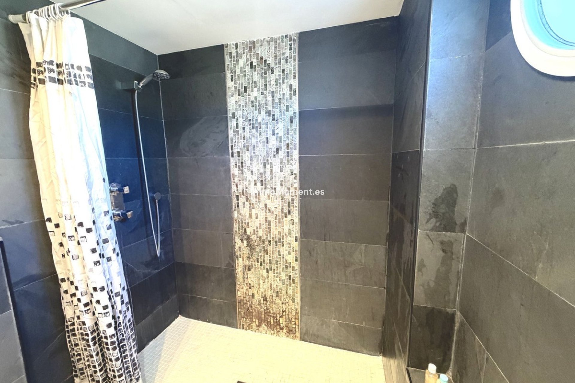 Resale - Apartment - Marbella - Puerto Banús