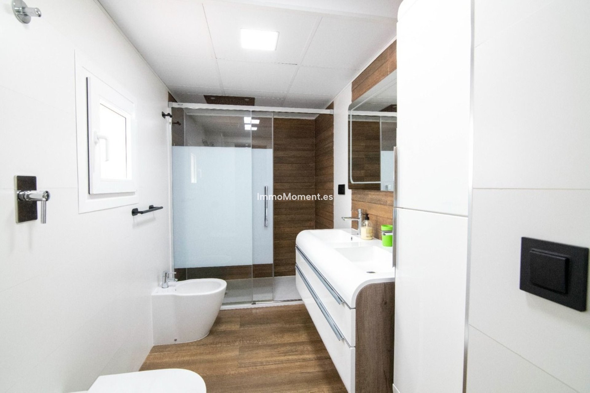 Resale - Apartment - Marbella - Puerto Banús