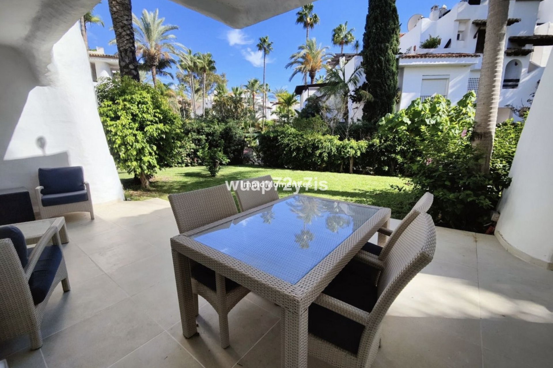 Resale - Apartment - Marbella - Puerto Banús