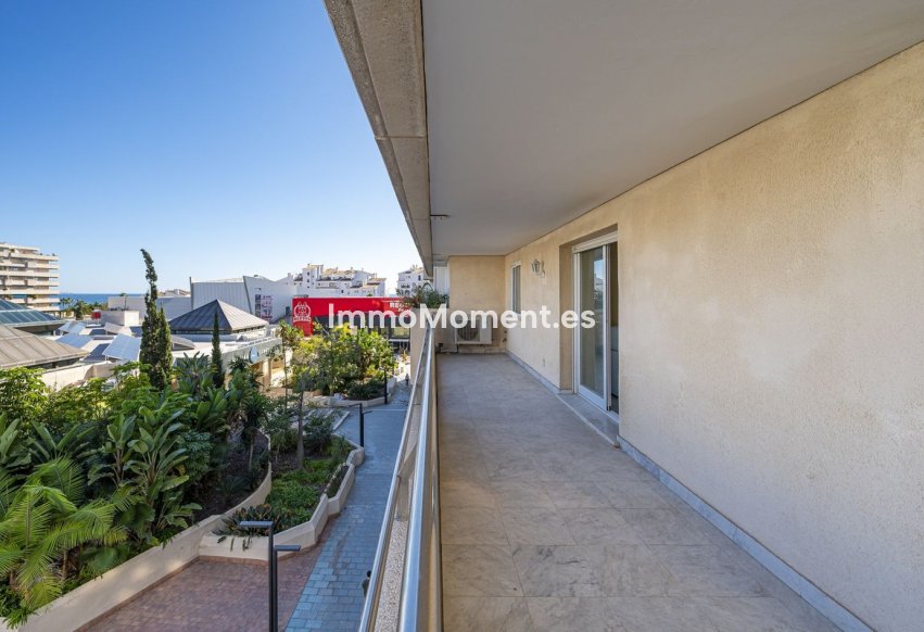 Resale - Apartment - Marbella - Puerto Banús