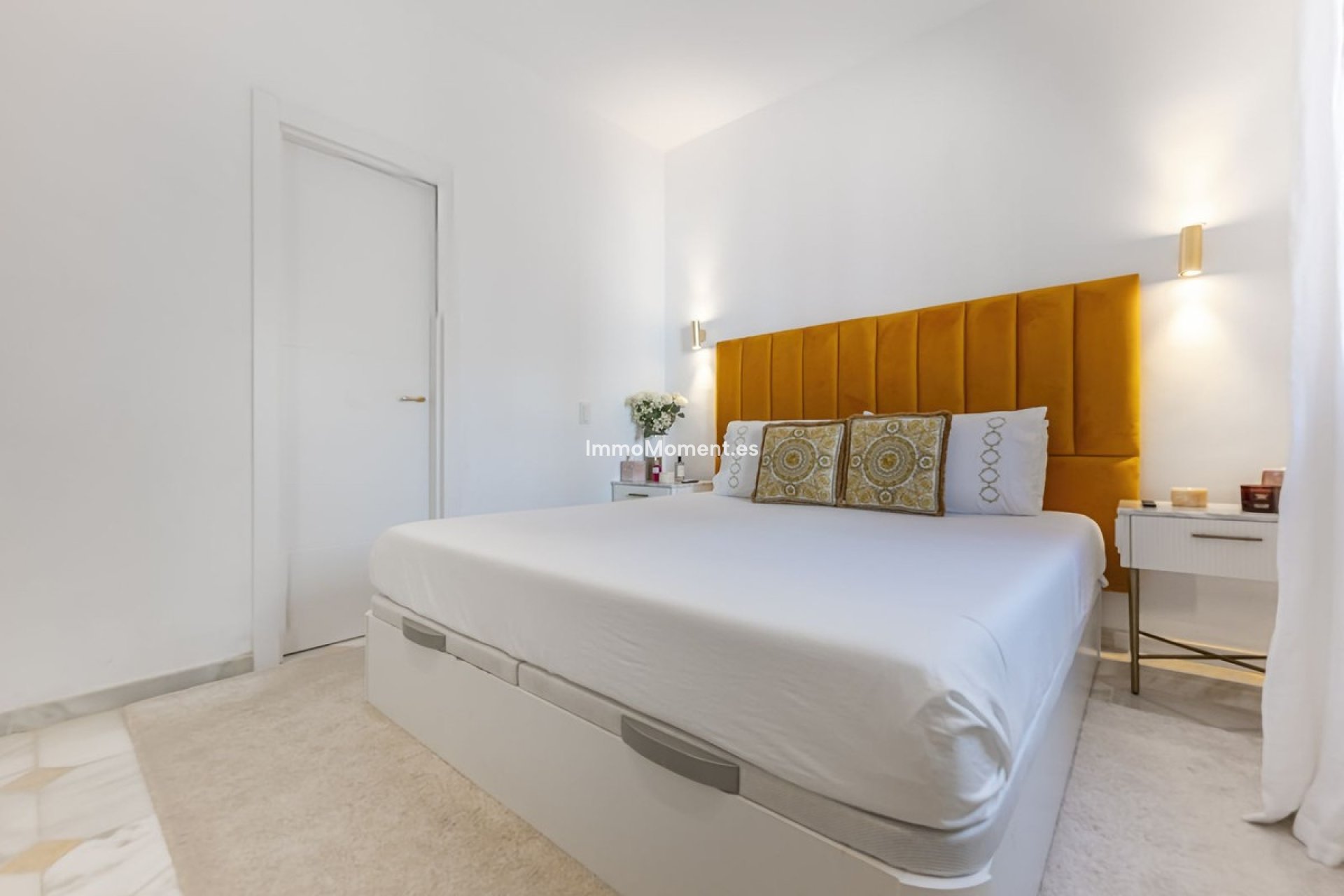 Resale - Apartment - Marbella - Puerto Banús