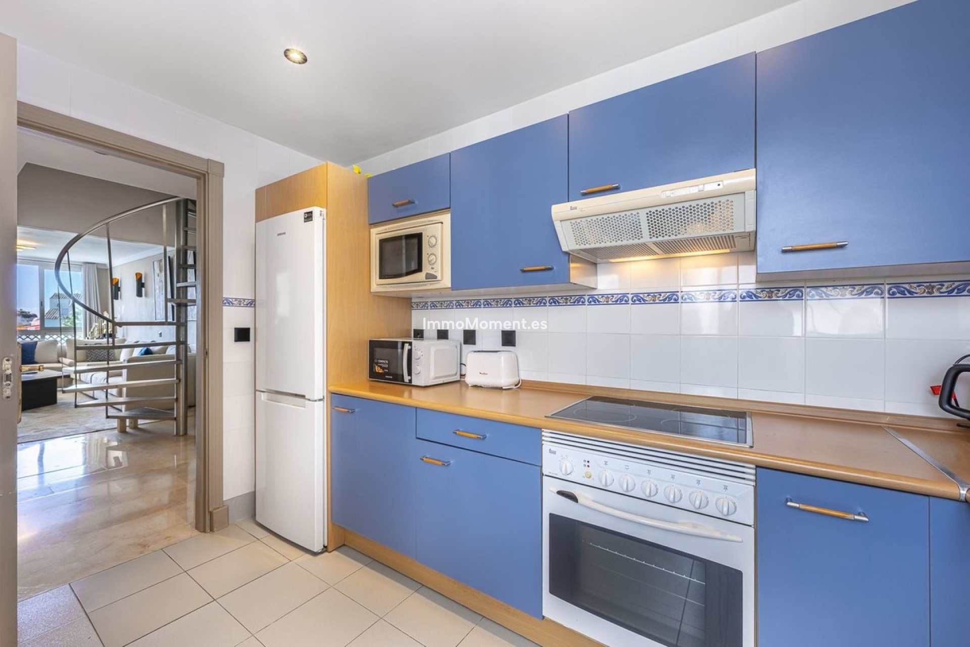 Resale - Apartment - Marbella - Puerto Banús