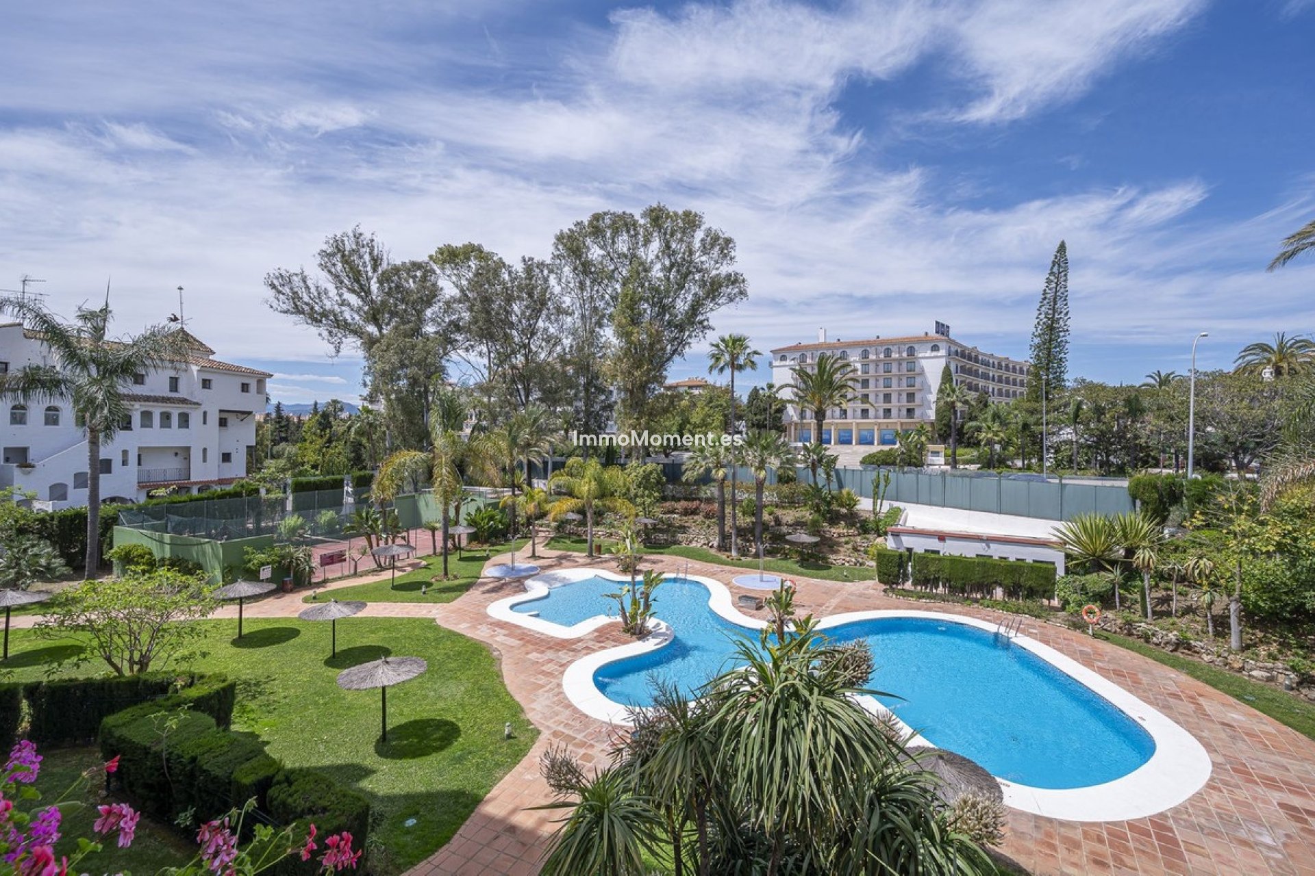 Resale - Apartment - Marbella - Puerto Banús
