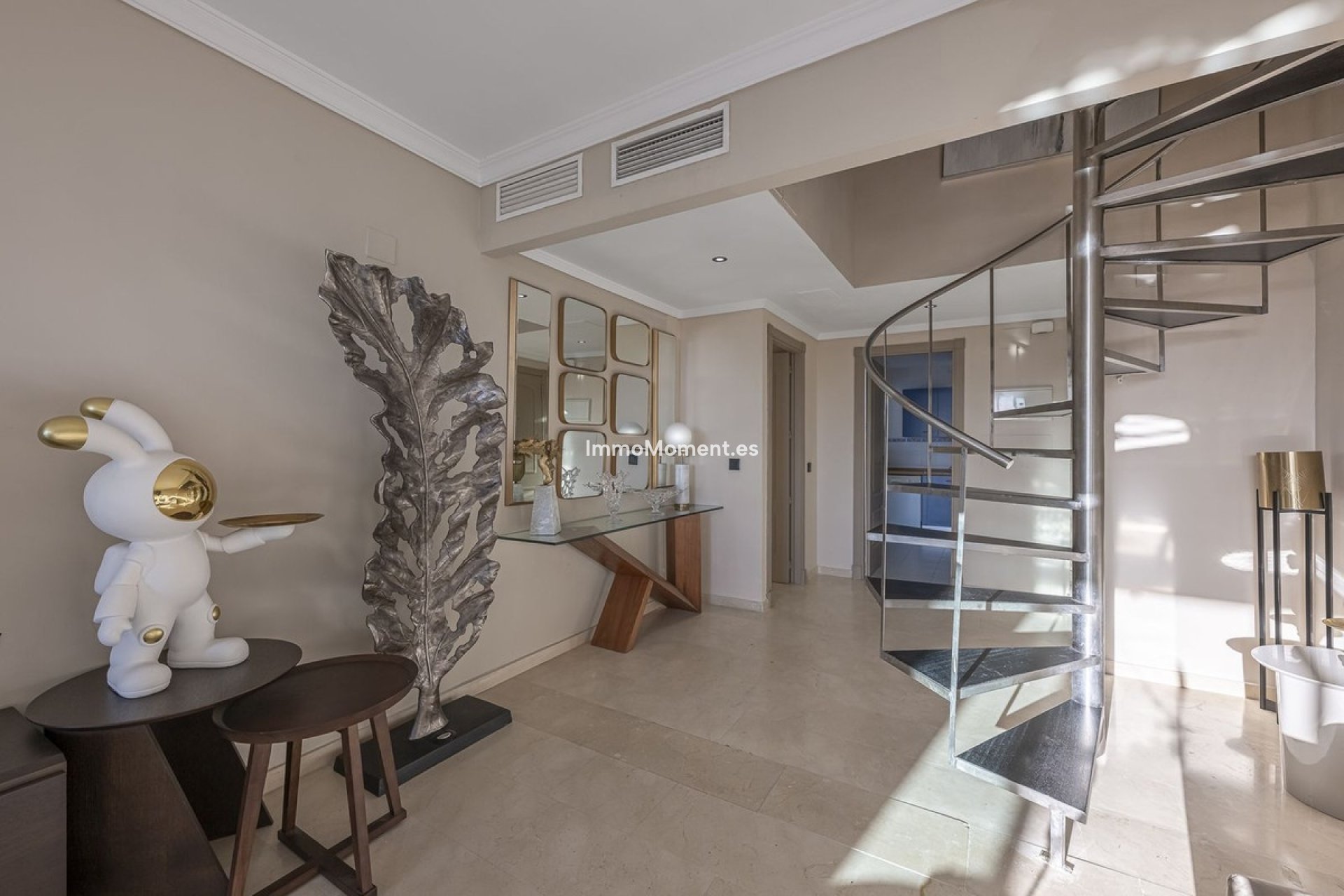 Resale - Apartment - Marbella - Puerto Banús