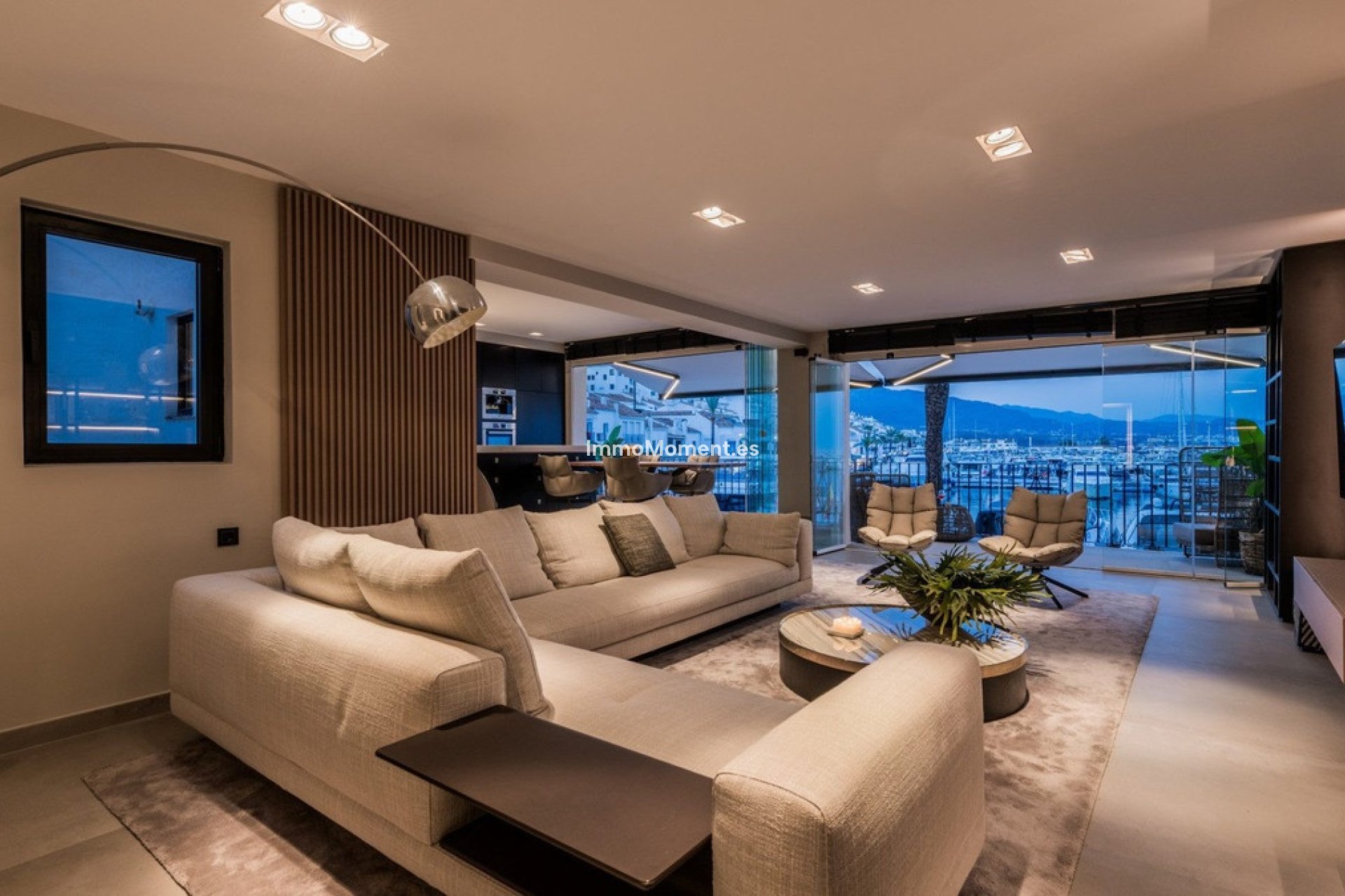 Resale - Apartment - Marbella - Puerto Banús