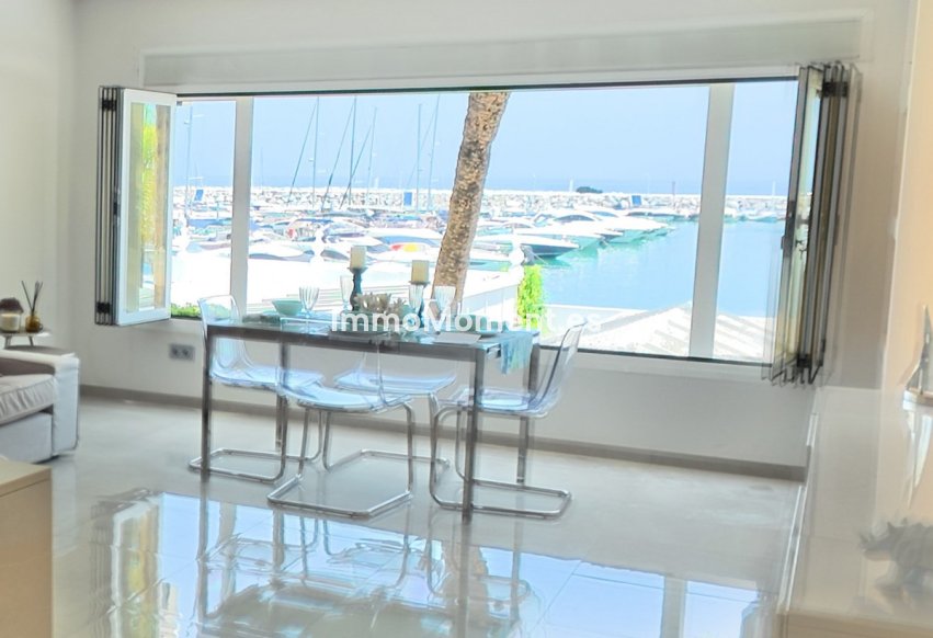 Resale - Apartment - Marbella - Puerto Banús