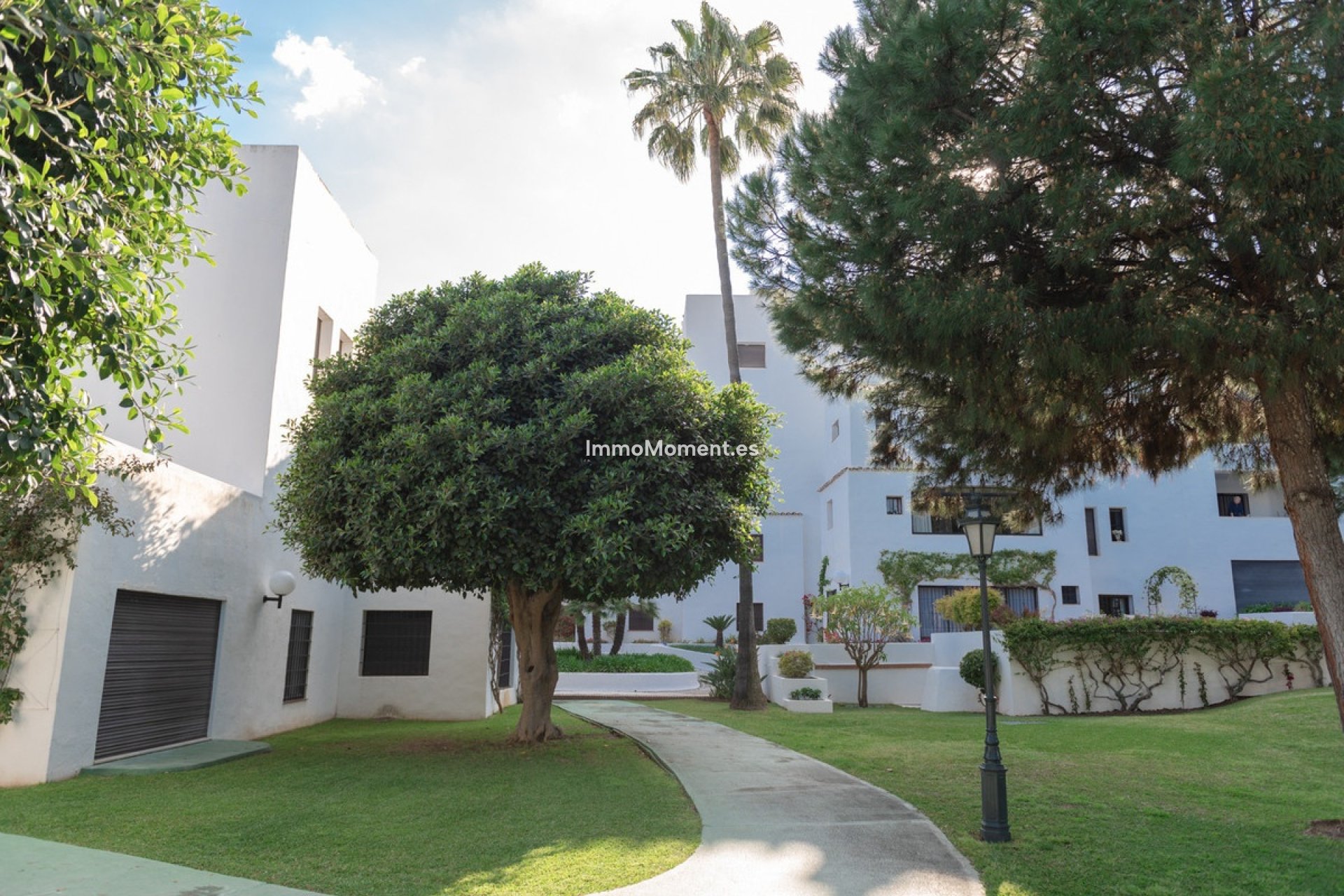 Resale - Apartment - Marbella - Puerto Banús