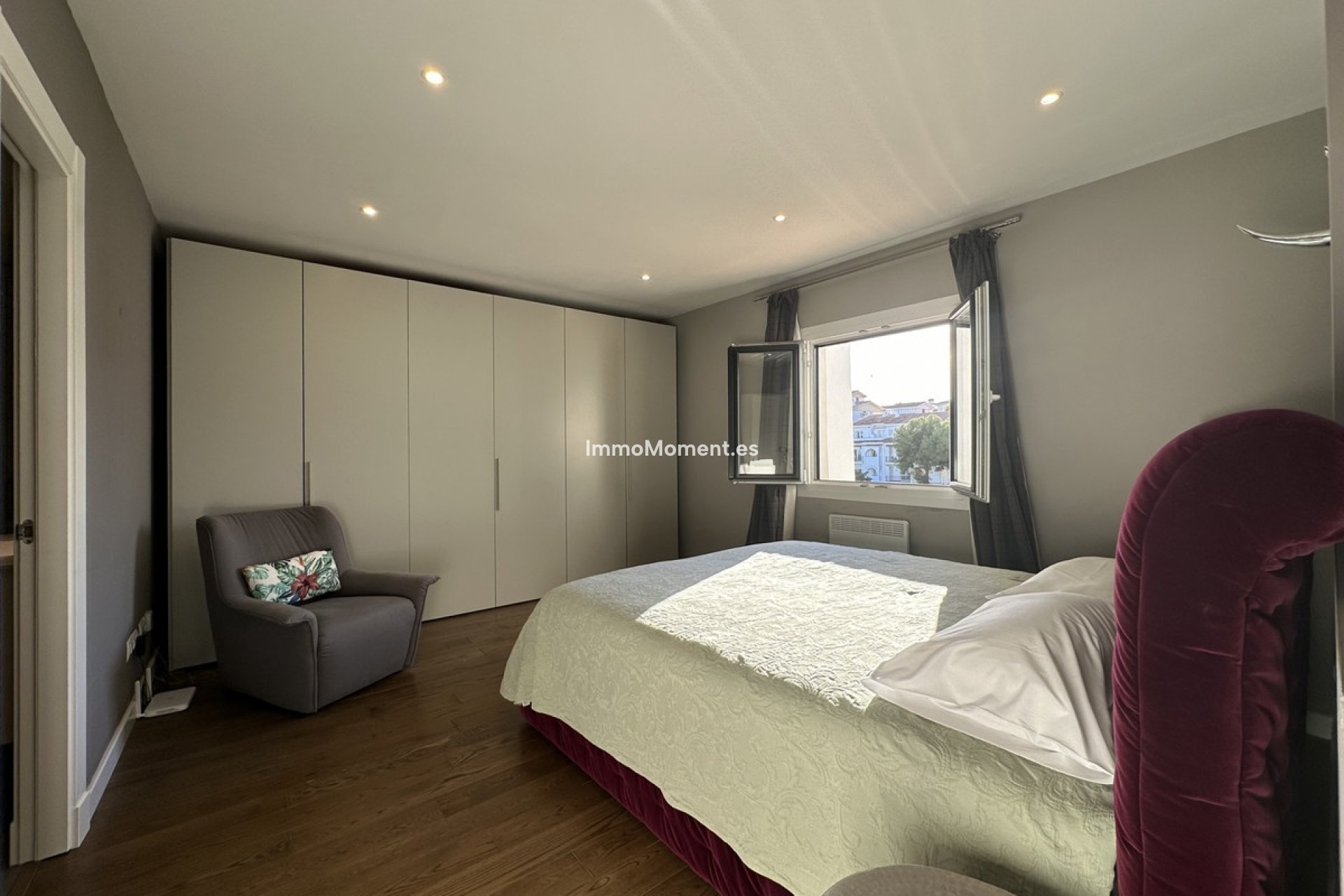 Resale - Apartment - Marbella - Puerto Banús