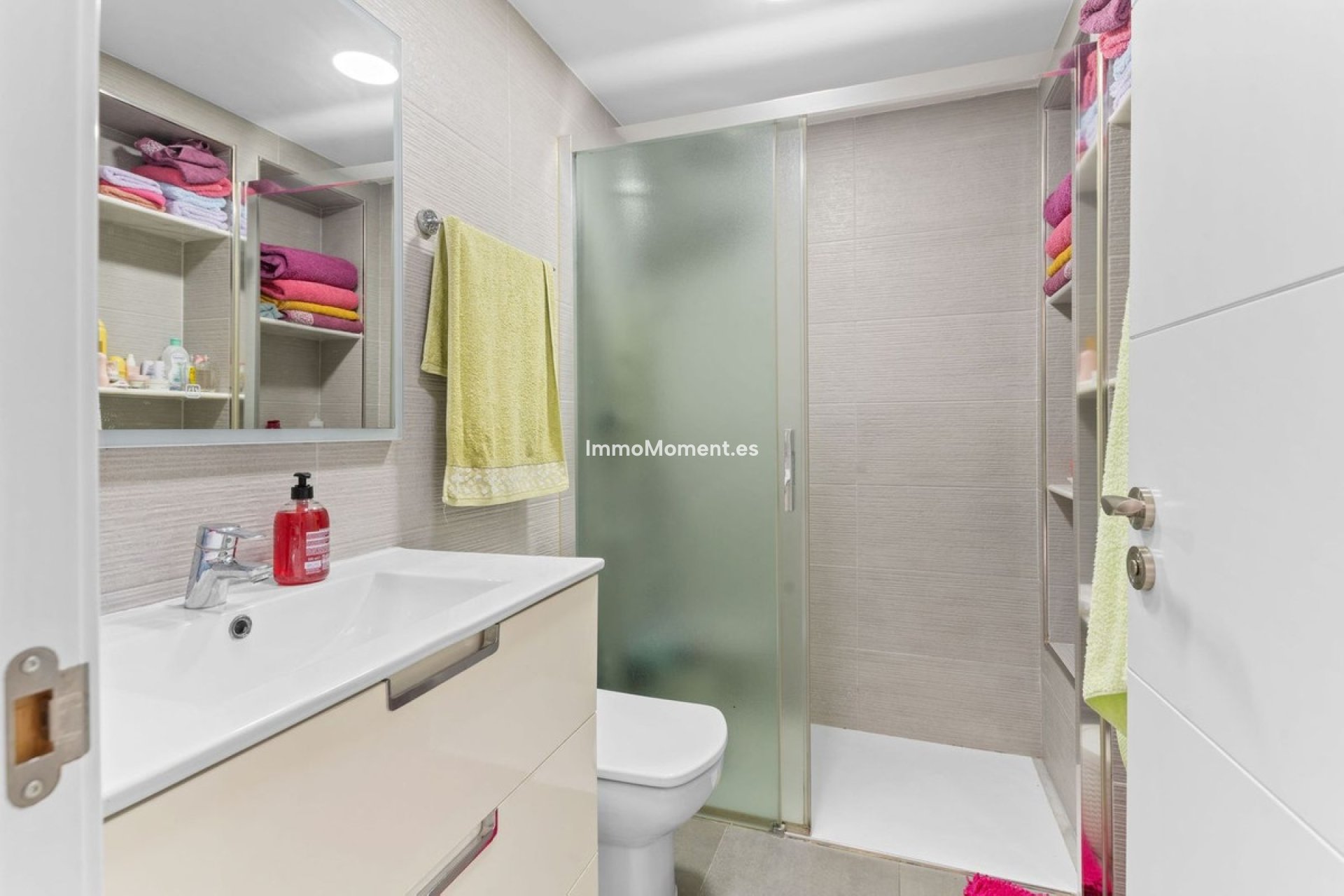 Resale - Apartment - Marbella - Puerto Banús