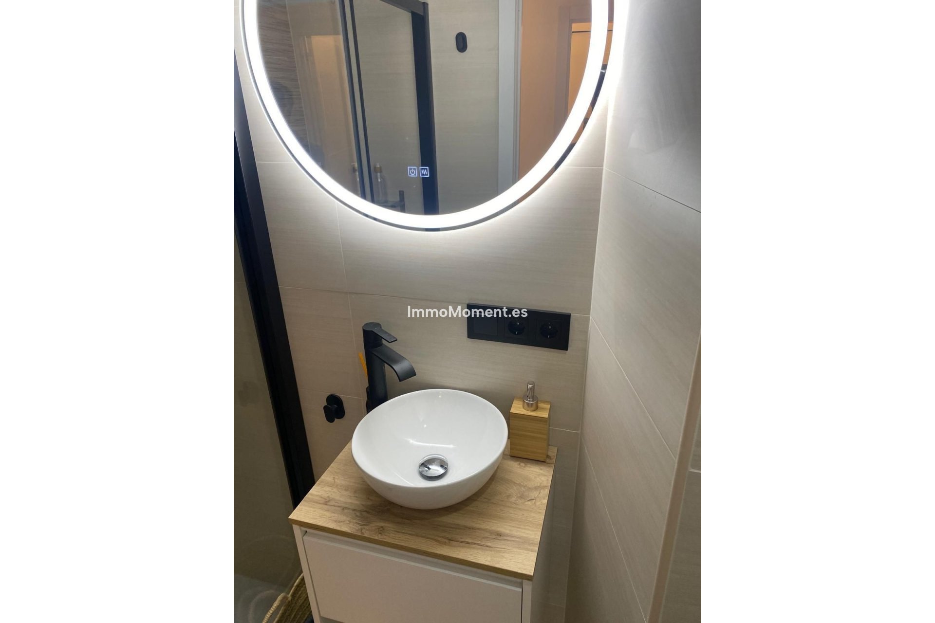 Resale - Apartment - Marbella - Puerto Banús