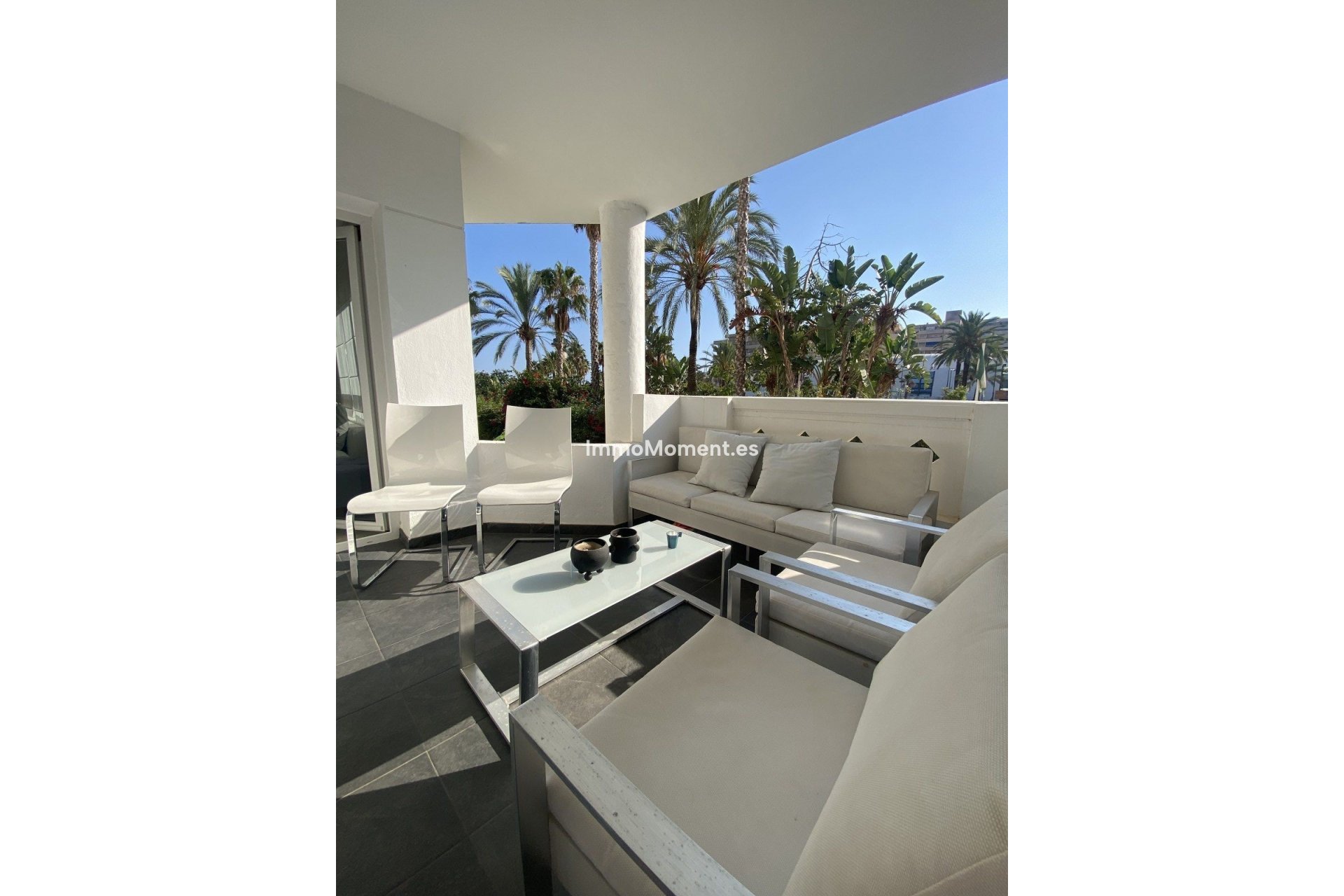 Resale - Apartment - Marbella - Puerto Banús