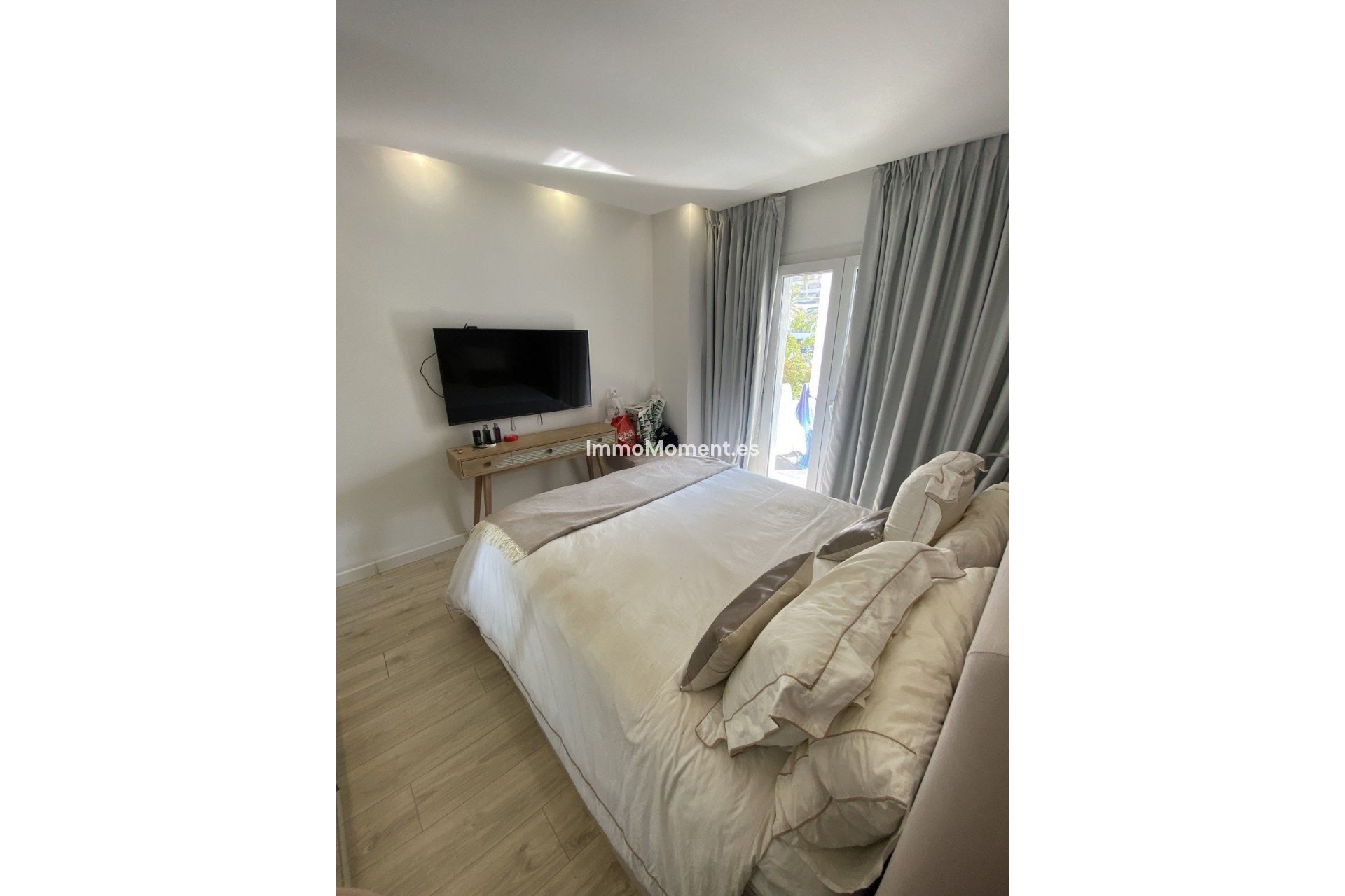 Resale - Apartment - Marbella - Puerto Banús